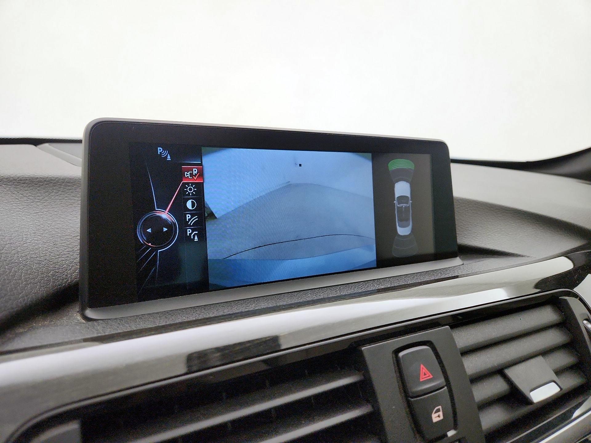 Thumbnail: 2015 BMW 4 Series - 15
