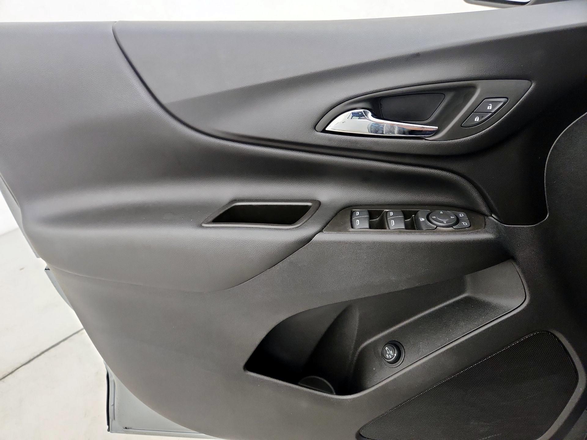 Thumbnail: 2023 Chevrolet Equinox - 12