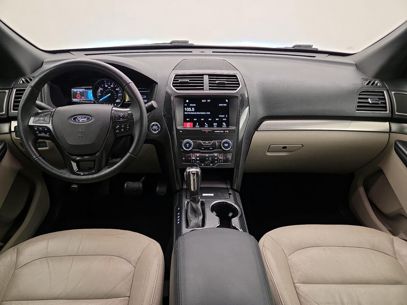 2018 Ford Explorer XLT - Photo 10