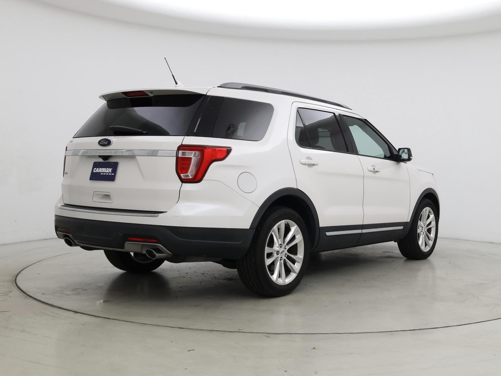 2018 Ford Explorer XLT - Photo 9