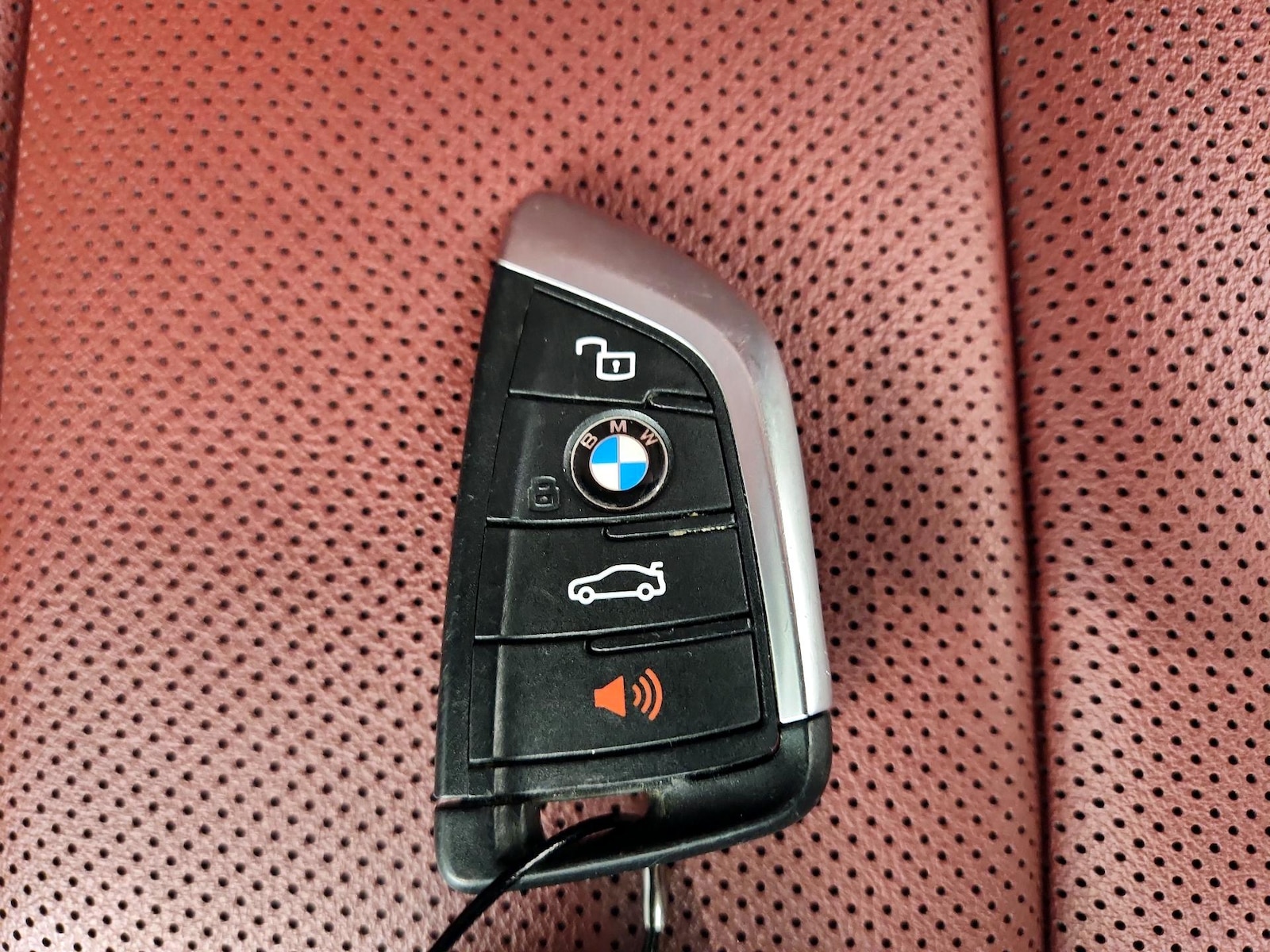2023 BMW 3 Series 330i - Photo 24