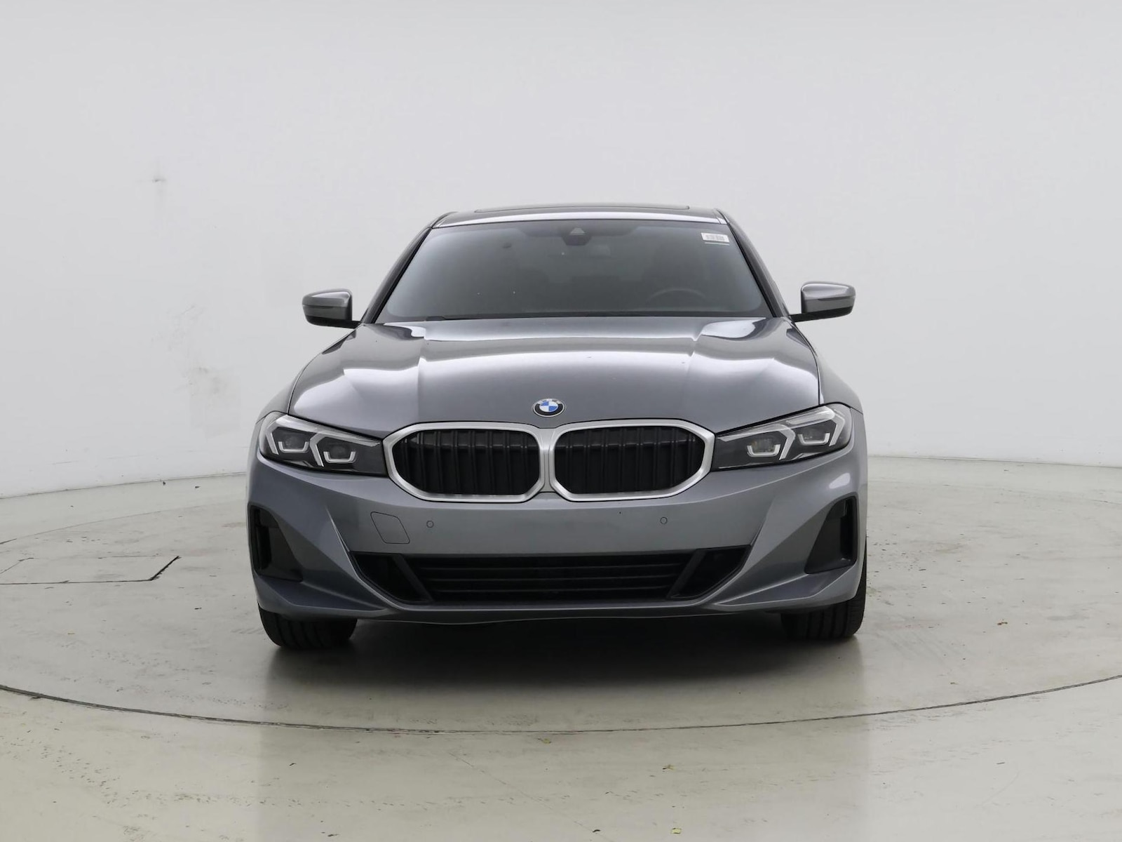 2023 BMW 3 Series 330i - Photo 6