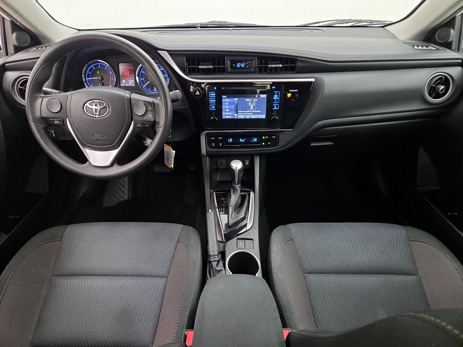 Thumbnail: 2017 Toyota Corolla - 9