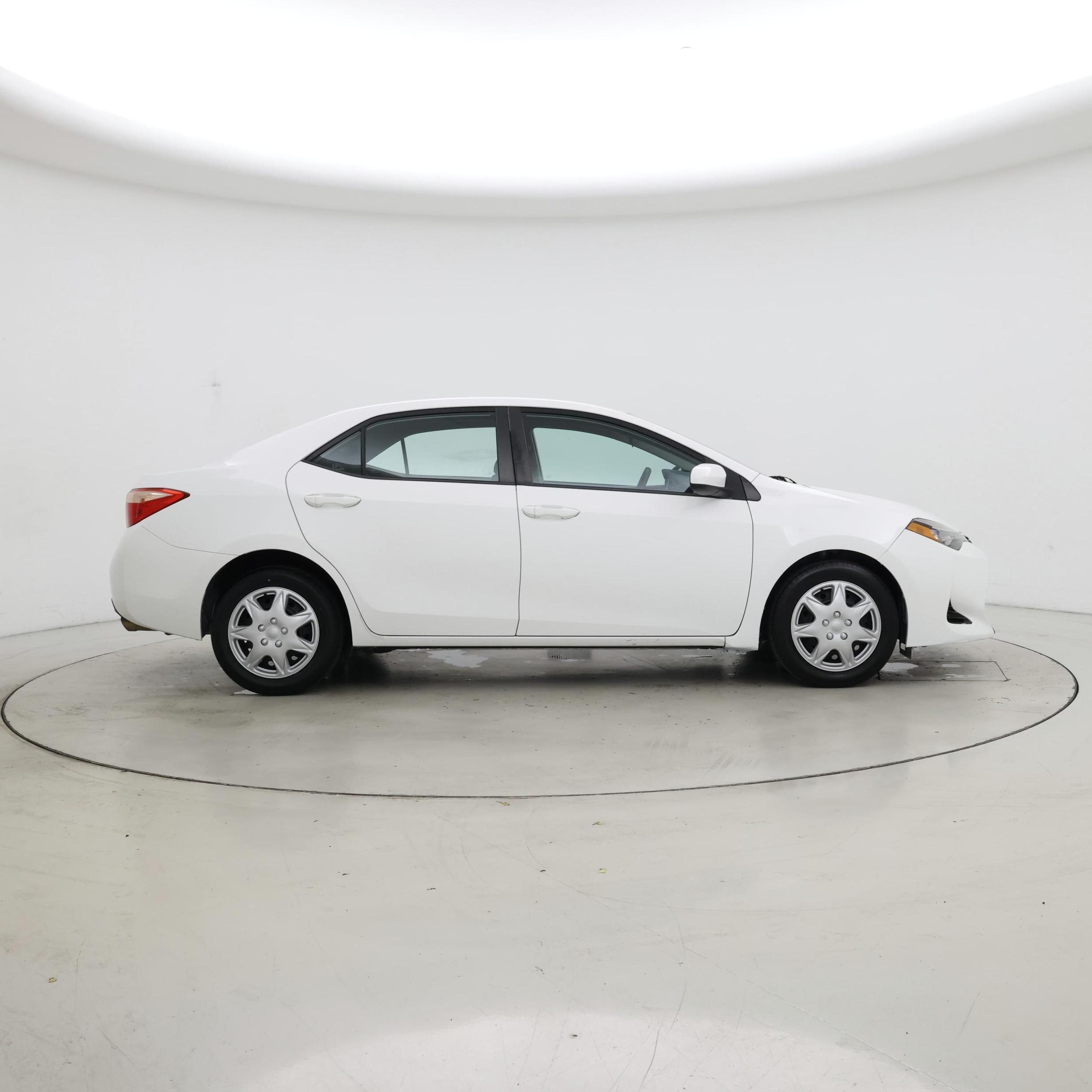 Thumbnail: 2017 Toyota Corolla - 7