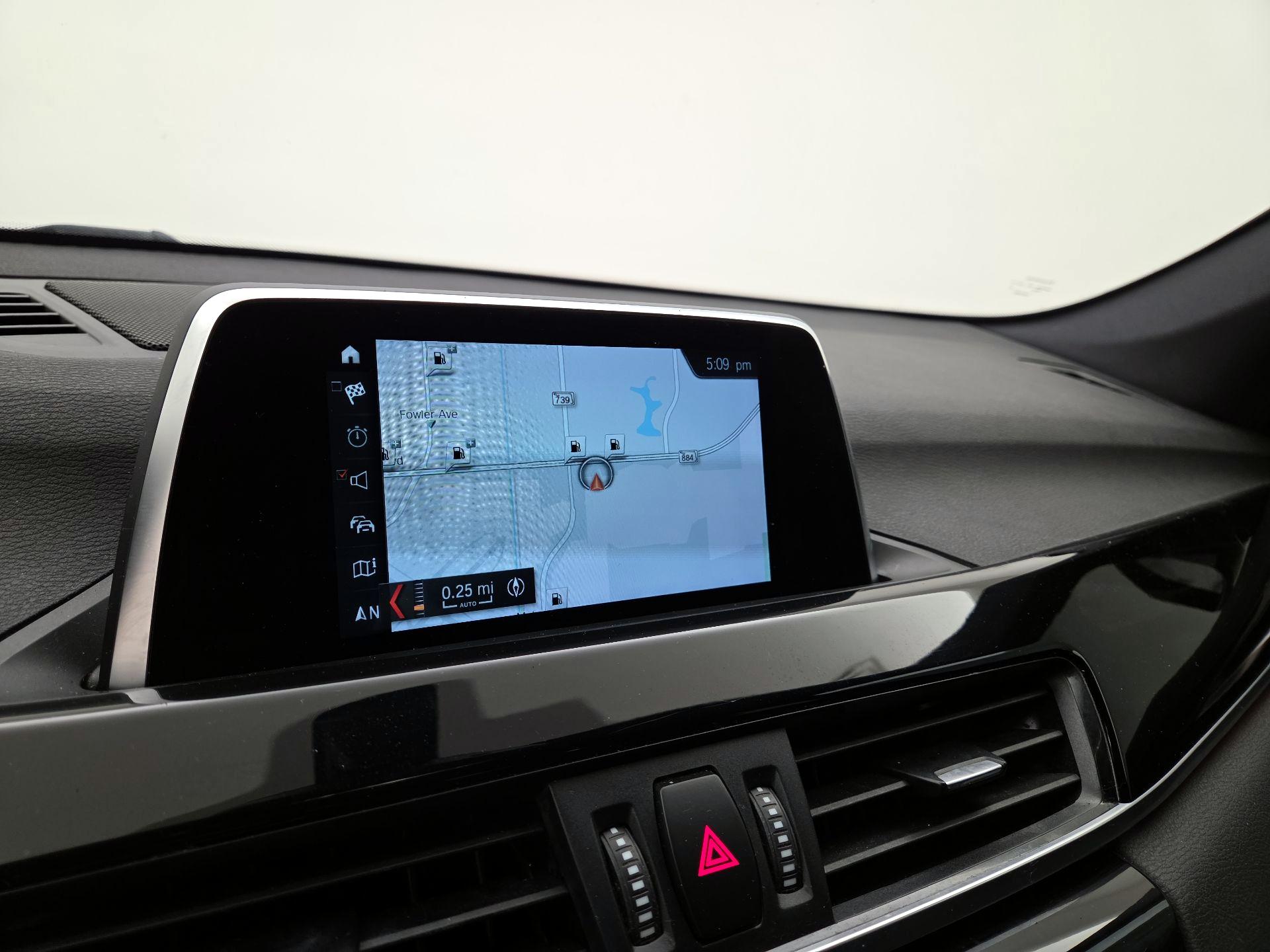 Thumbnail: 2018 BMW X1 - 14
