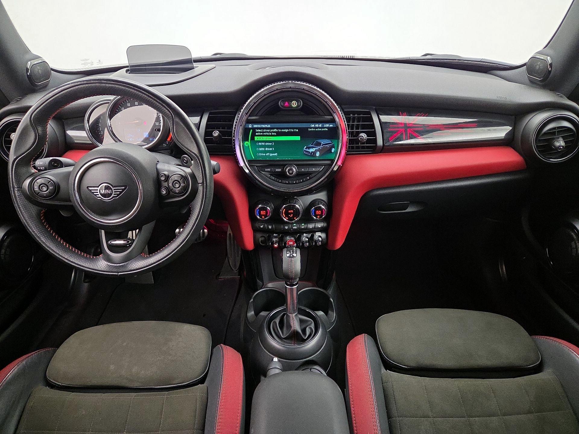Thumbnail: 2019 MINI Cooper Hardtop - 9