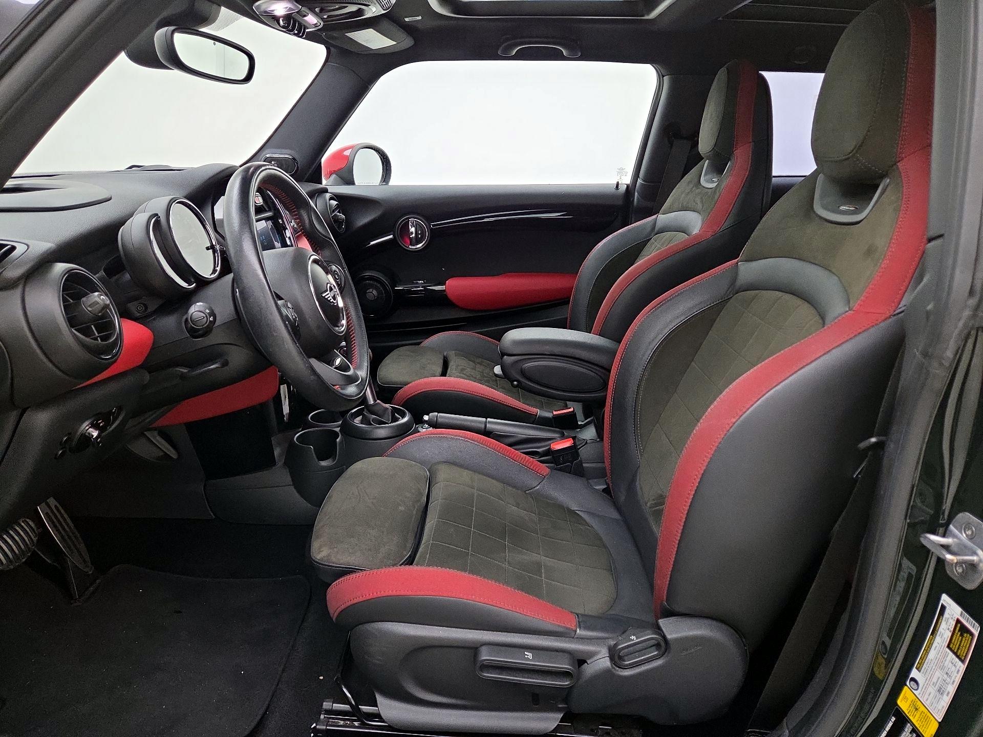 Thumbnail: 2019 MINI Cooper Hardtop - 11
