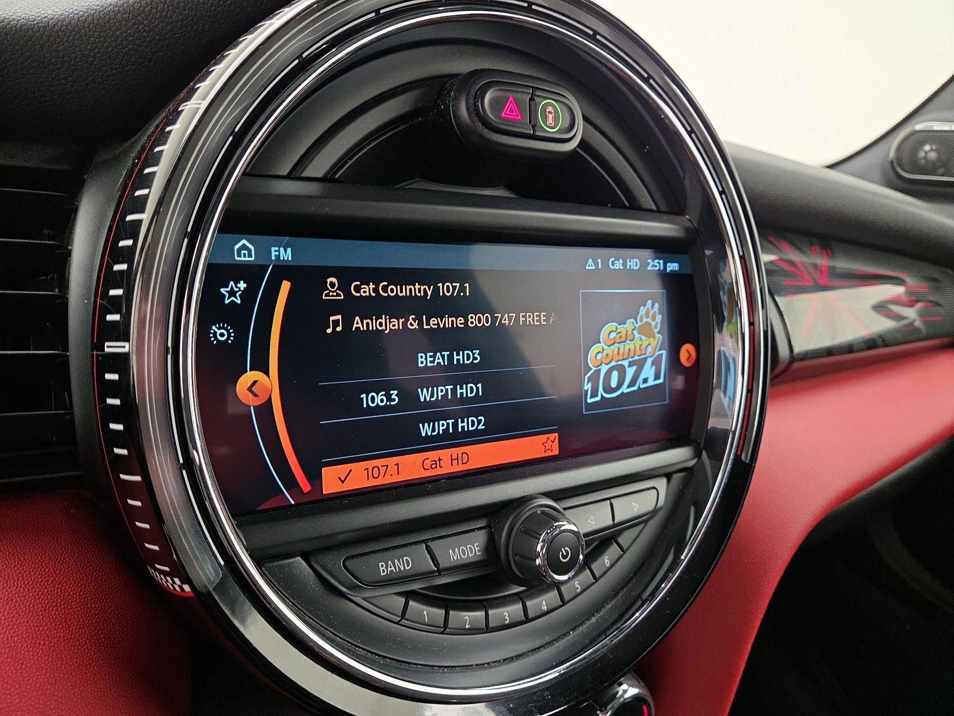Thumbnail: 2019 MINI Cooper Hardtop - 16