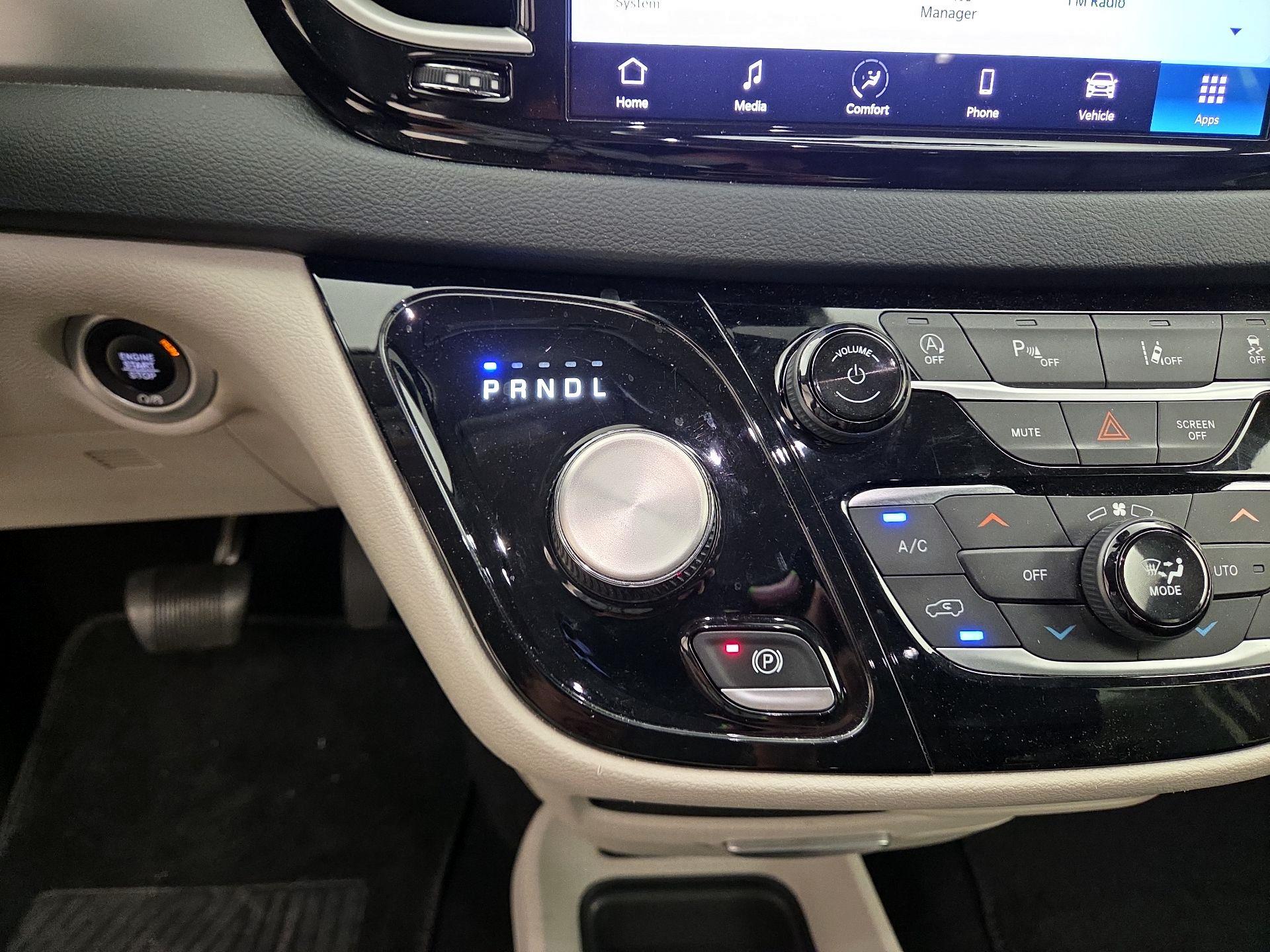 Thumbnail: 2023 Chrysler Pacifica - 17