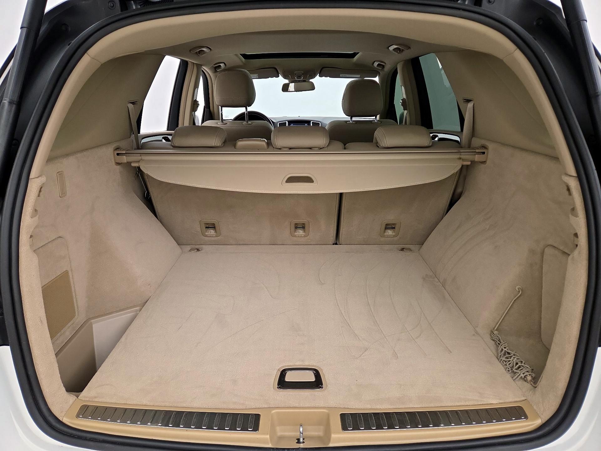 Thumbnail: 2015 Mercedes-Benz M-Class - 20
