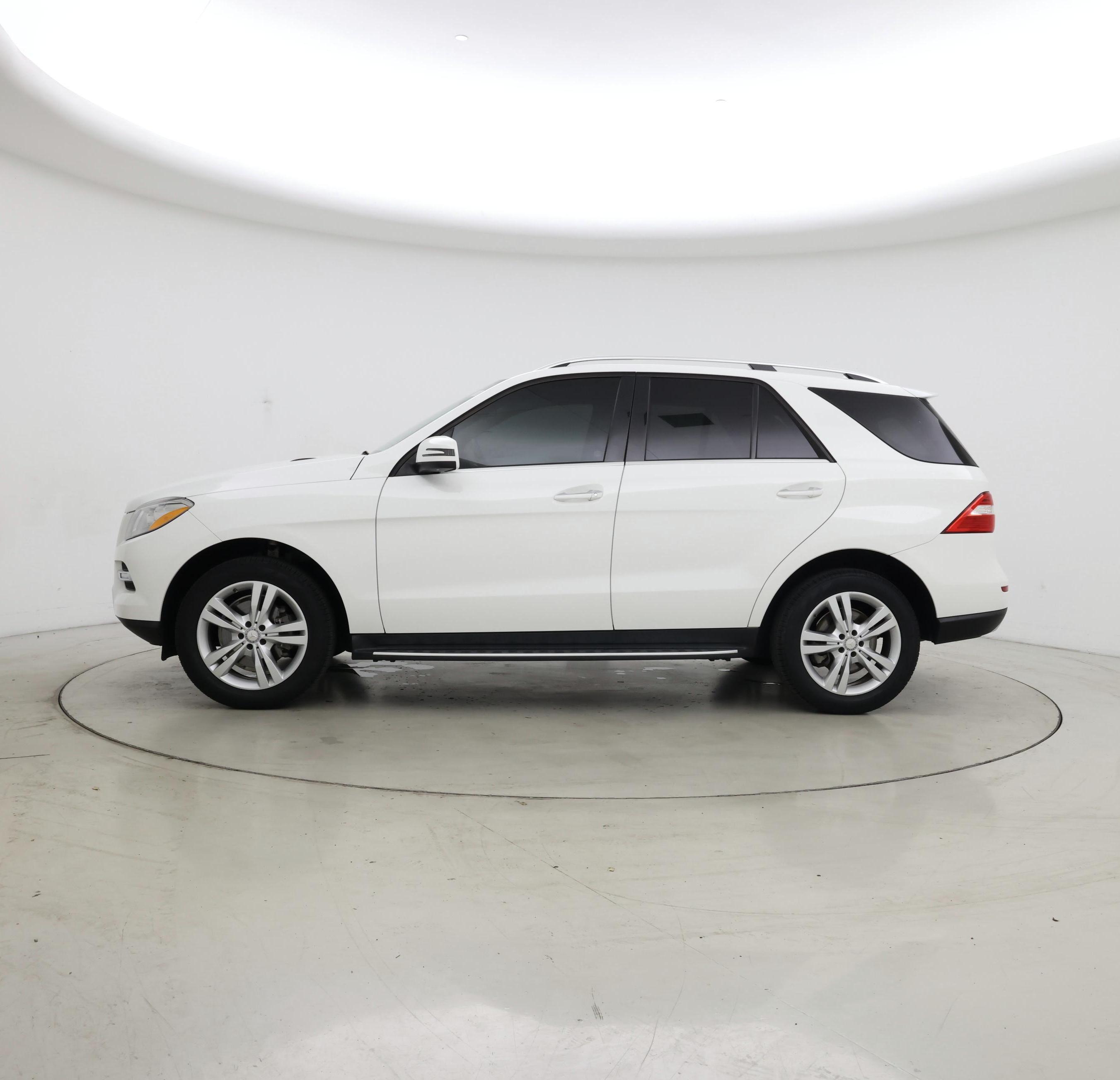 Thumbnail: 2015 Mercedes-Benz M-Class - 3