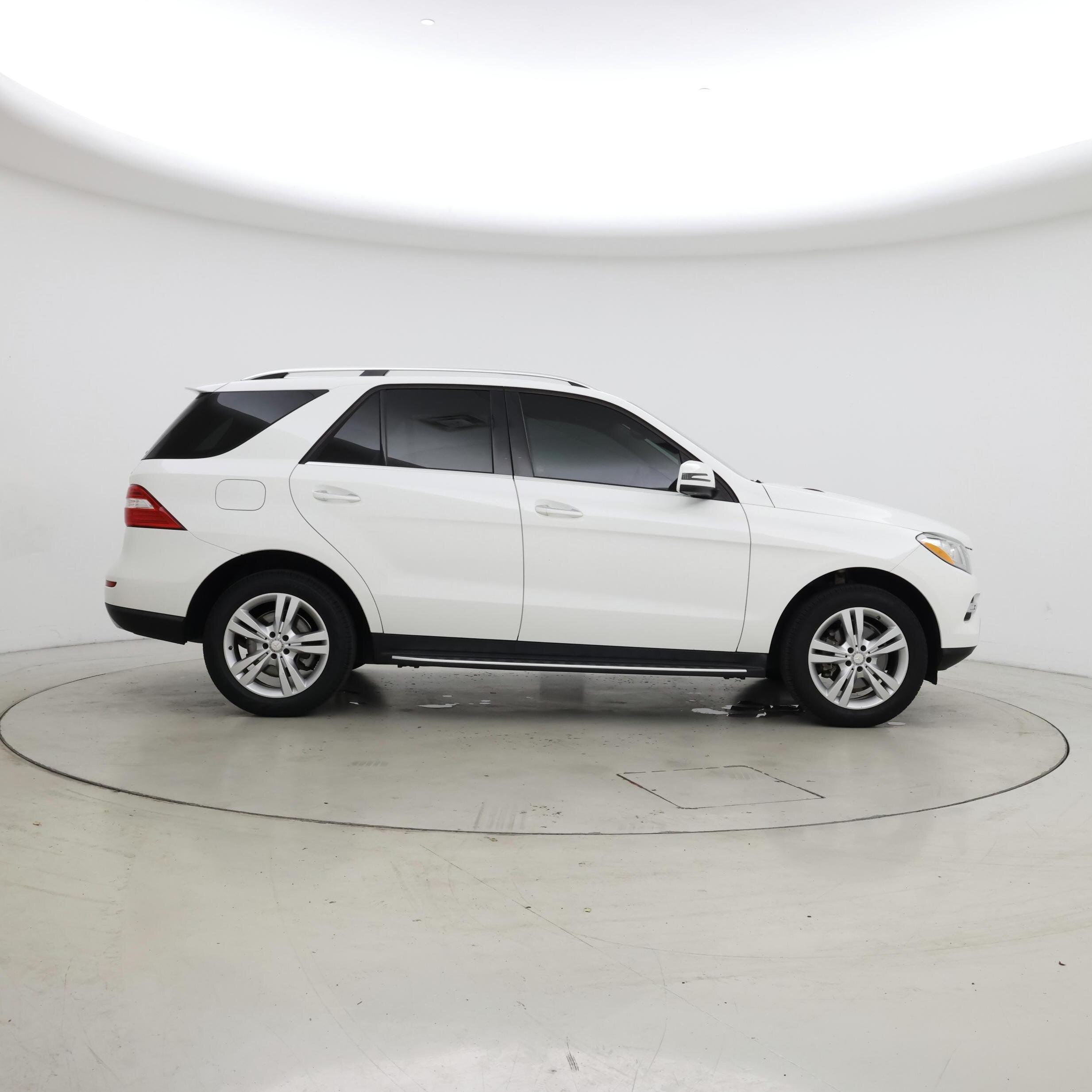 Thumbnail: 2015 Mercedes-Benz M-Class - 7