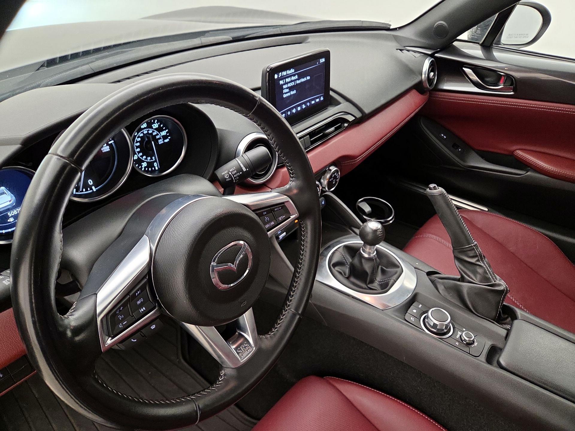 Thumbnail: 2020 Mazda MX-5 Miata - 9