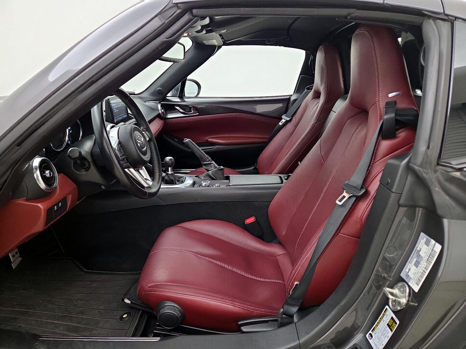 Thumbnail: 2020 Mazda MX-5 Miata - 11