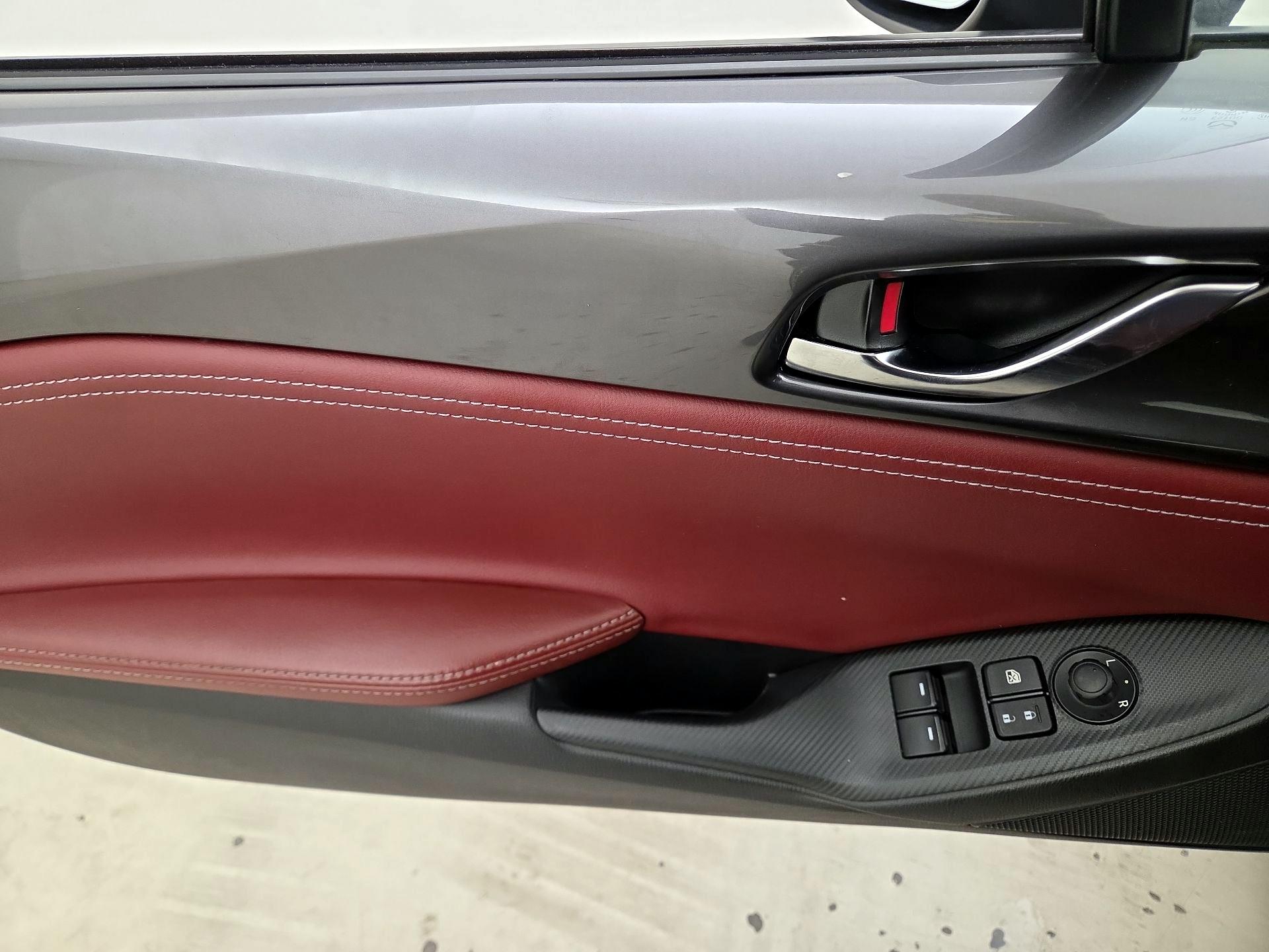 Thumbnail: 2020 Mazda MX-5 Miata - 12