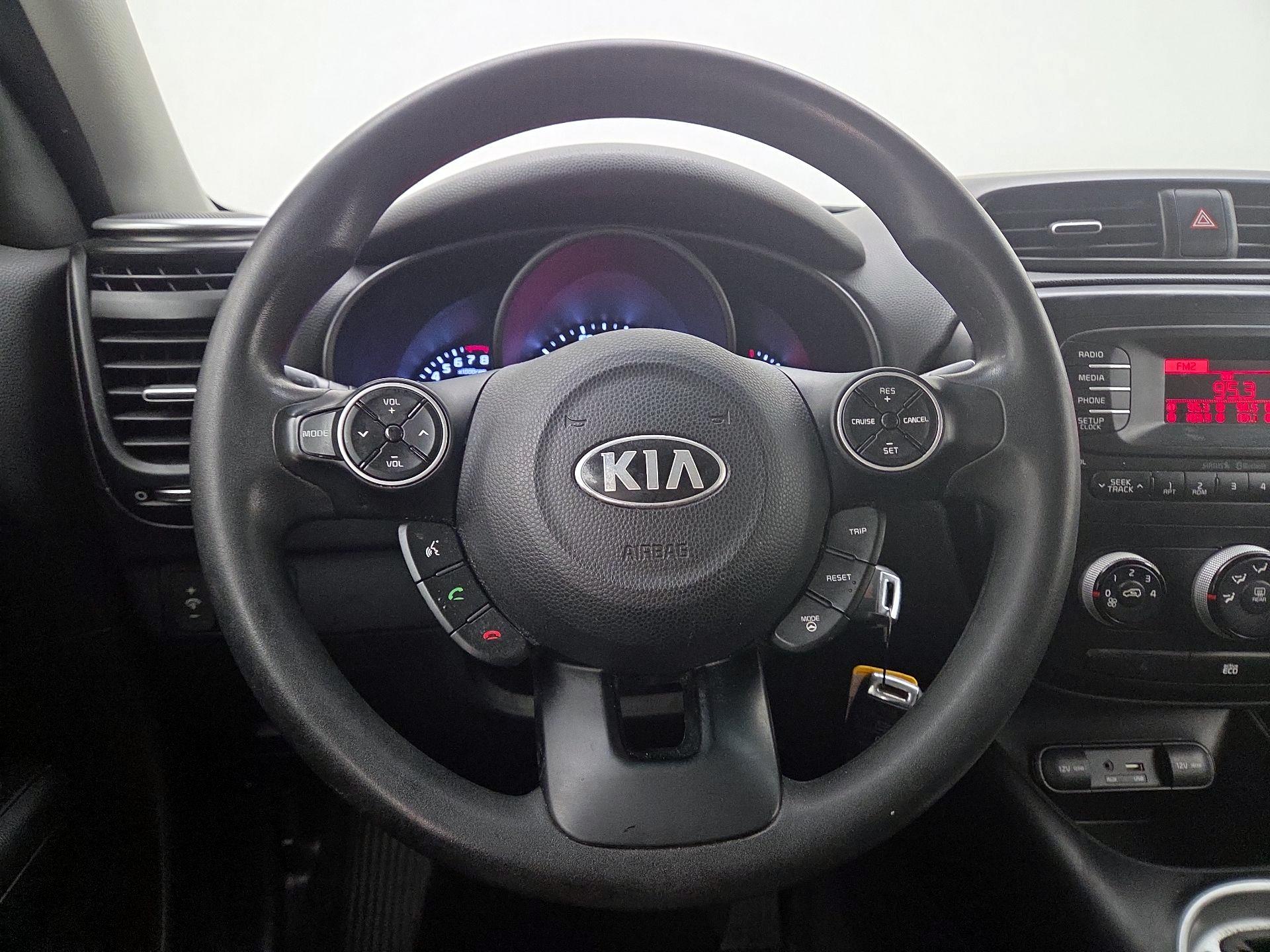 Thumbnail: 2015 Kia Soul - 10