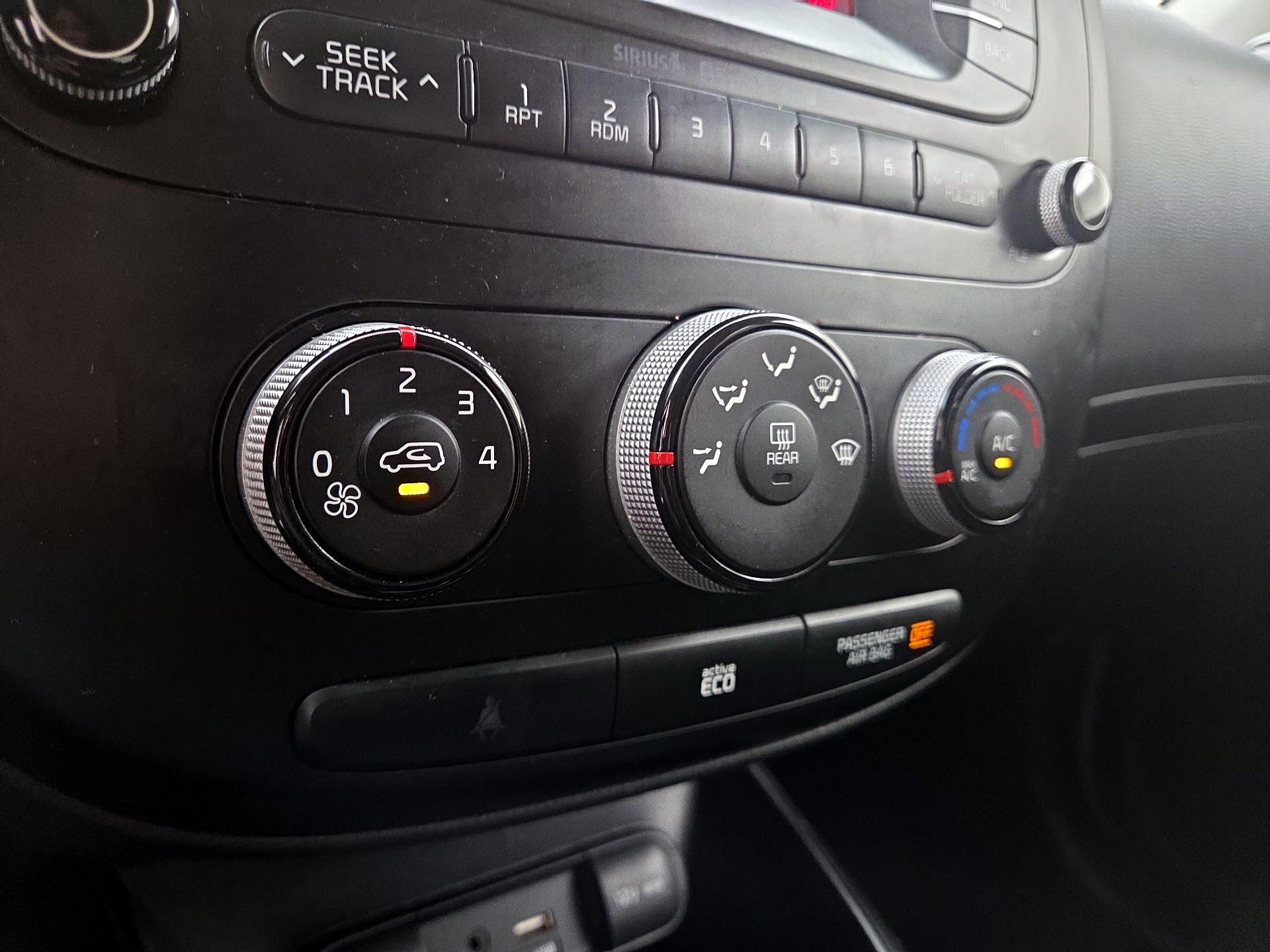 Thumbnail: 2015 Kia Soul - 15