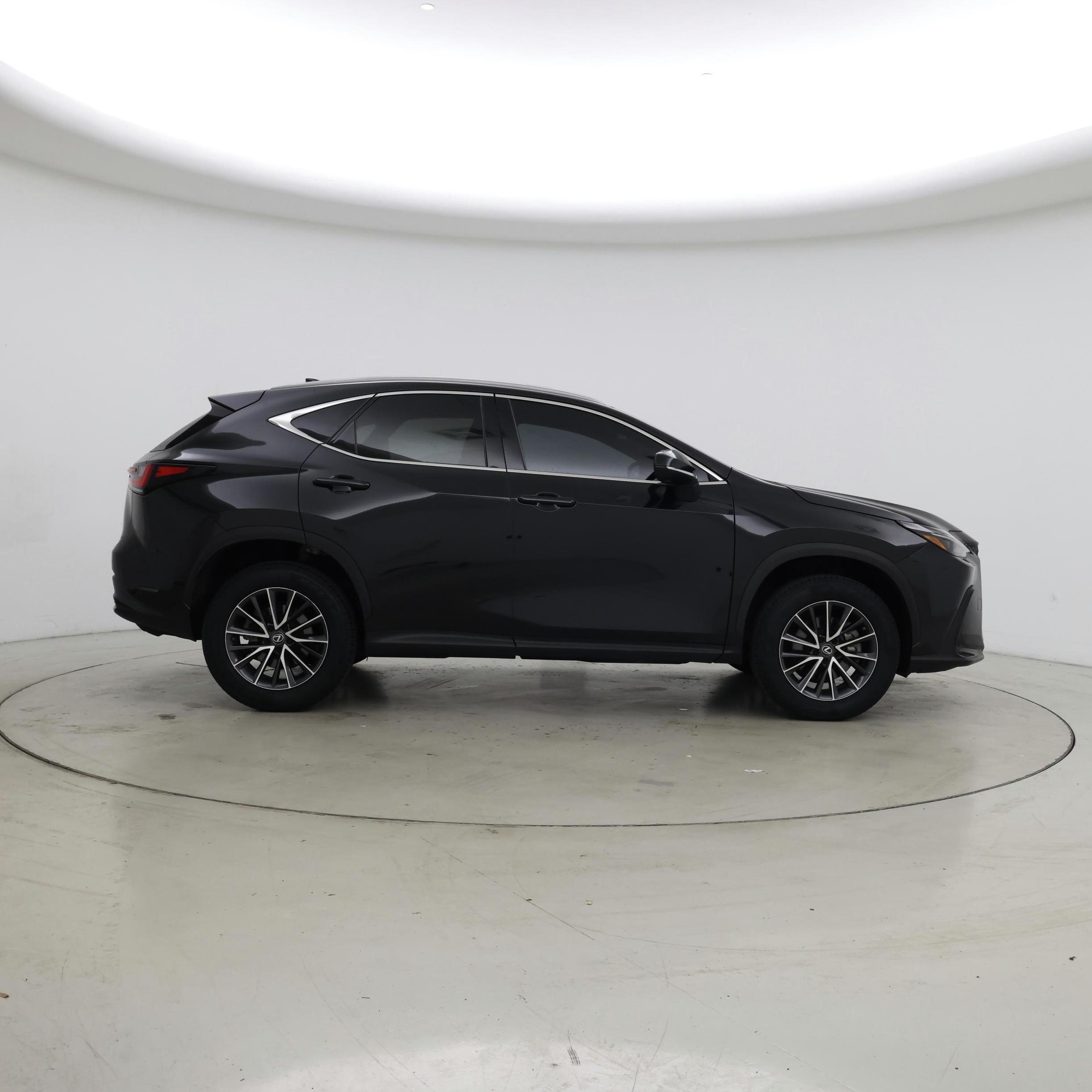 Thumbnail: 2023 Lexus NX - 7