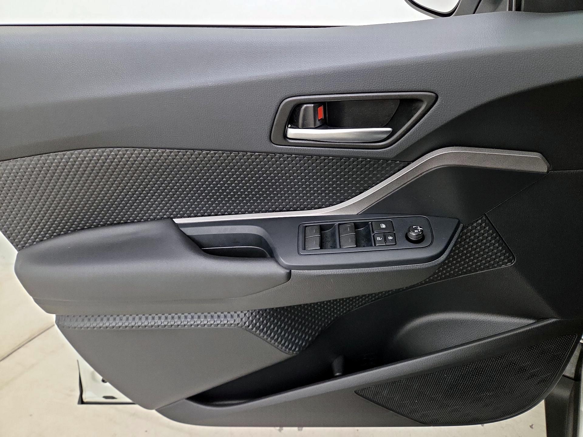 Thumbnail: 2020 Toyota C-HR - 12