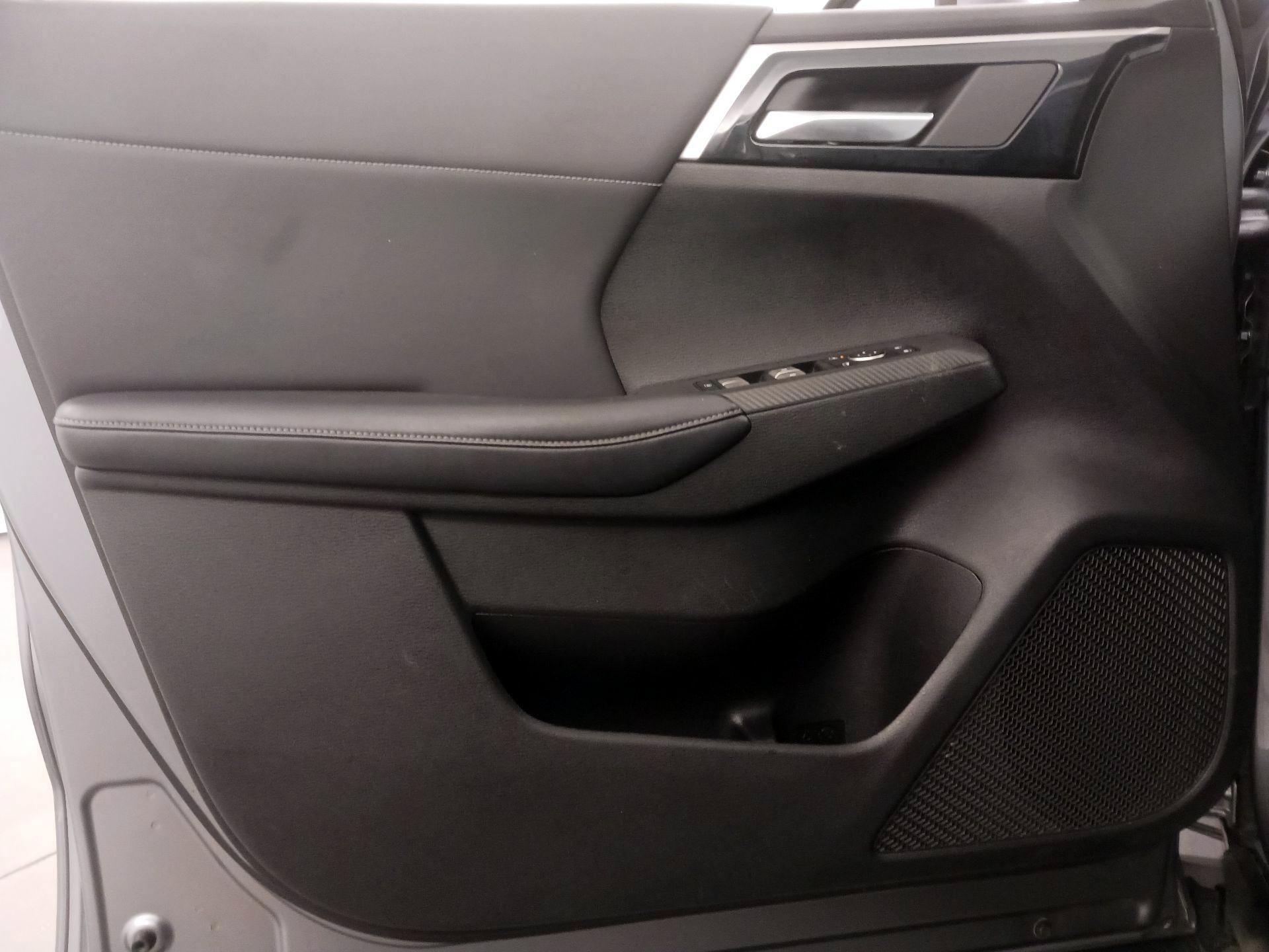Thumbnail: 2022 Mitsubishi Outlander - 12