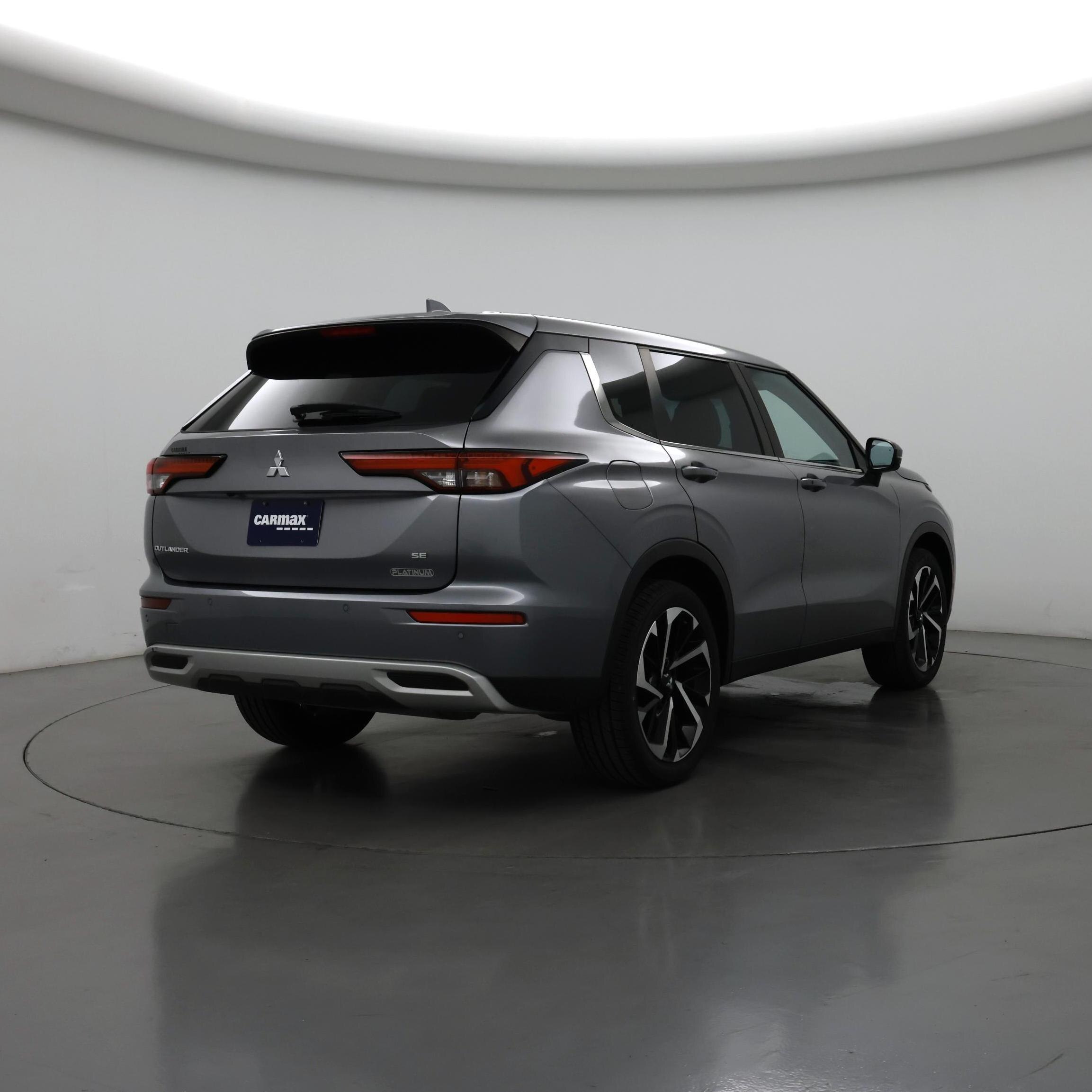 Thumbnail: 2022 Mitsubishi Outlander - 8