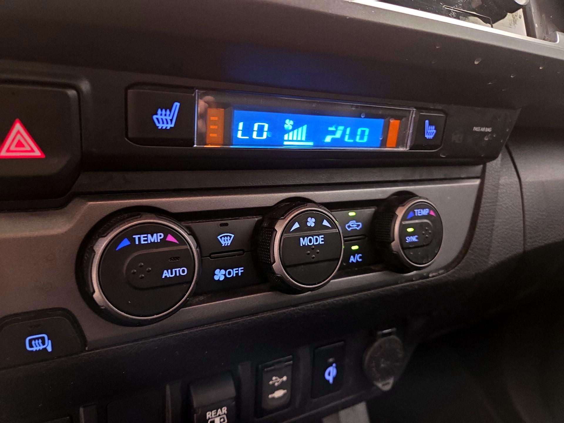 Thumbnail: 2019 Toyota Tacoma - 16