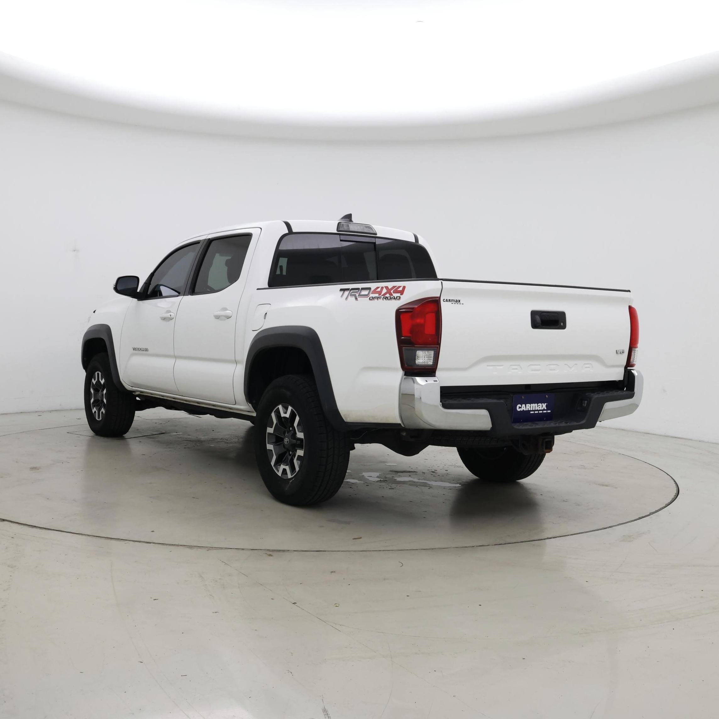 Thumbnail: 2019 Toyota Tacoma - 2