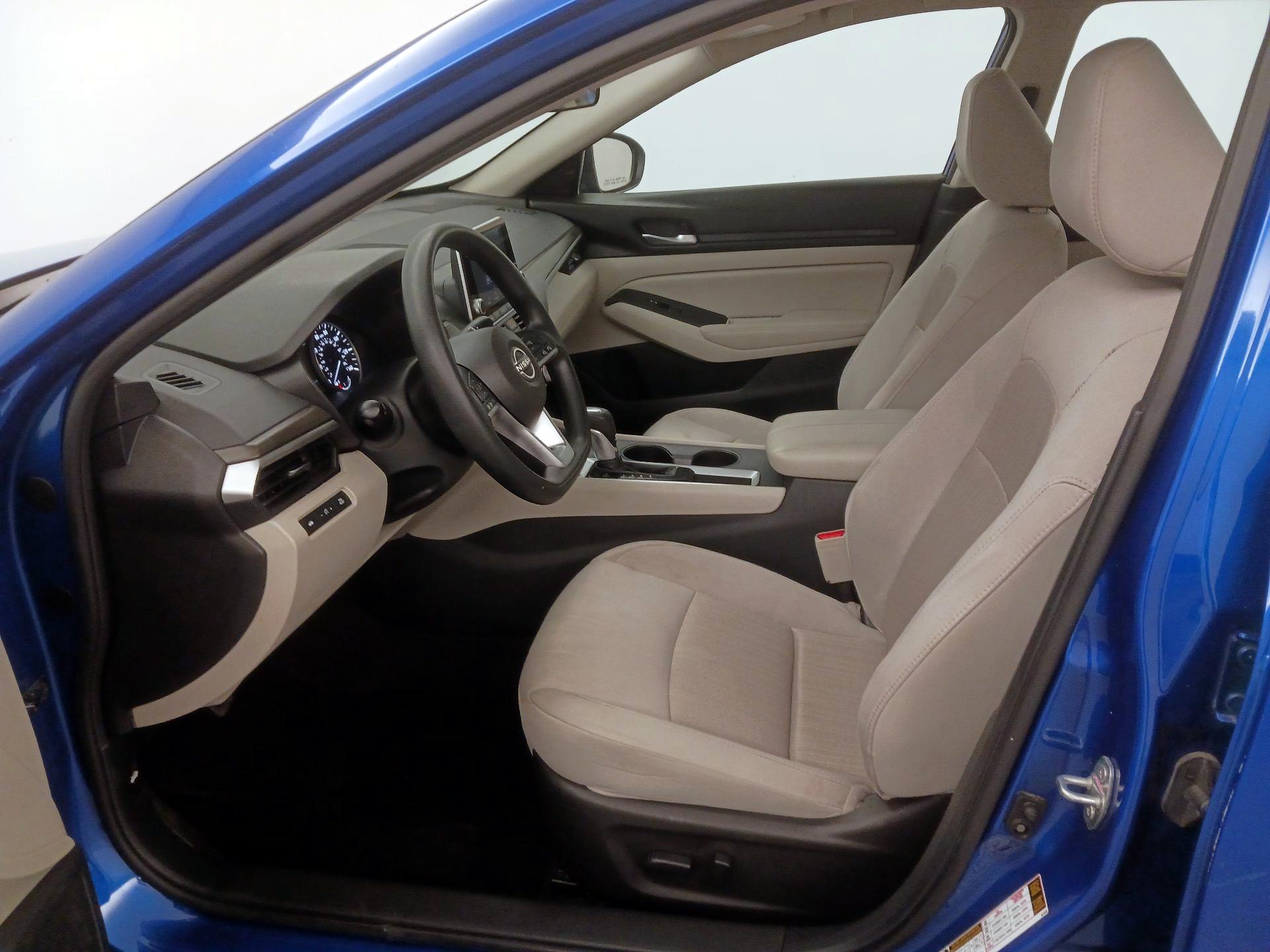 Thumbnail: 2025 Nissan Altima - 11