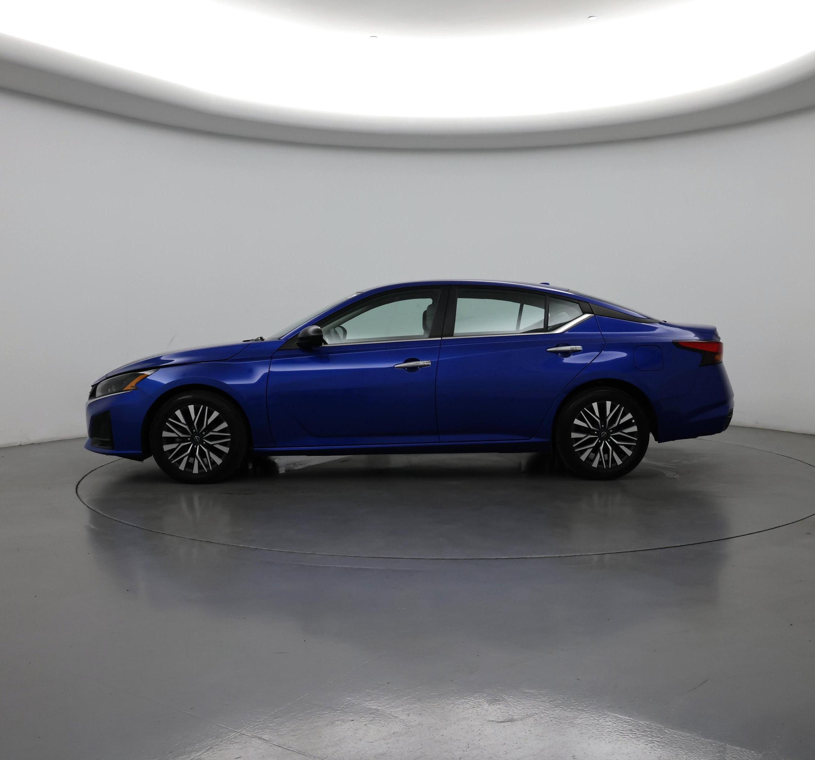 Thumbnail: 2025 Nissan Altima - 3
