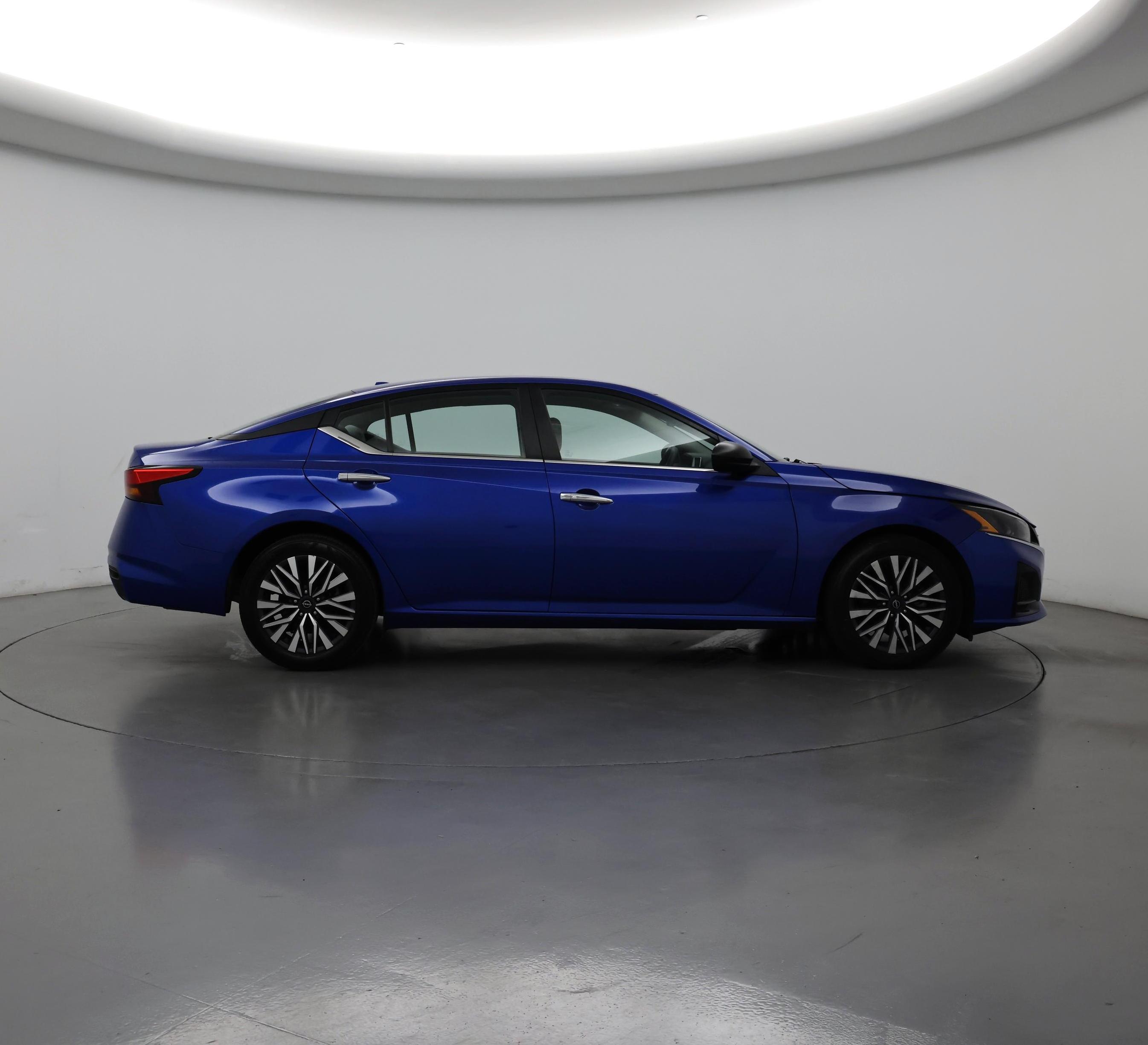 Thumbnail: 2025 Nissan Altima - 7