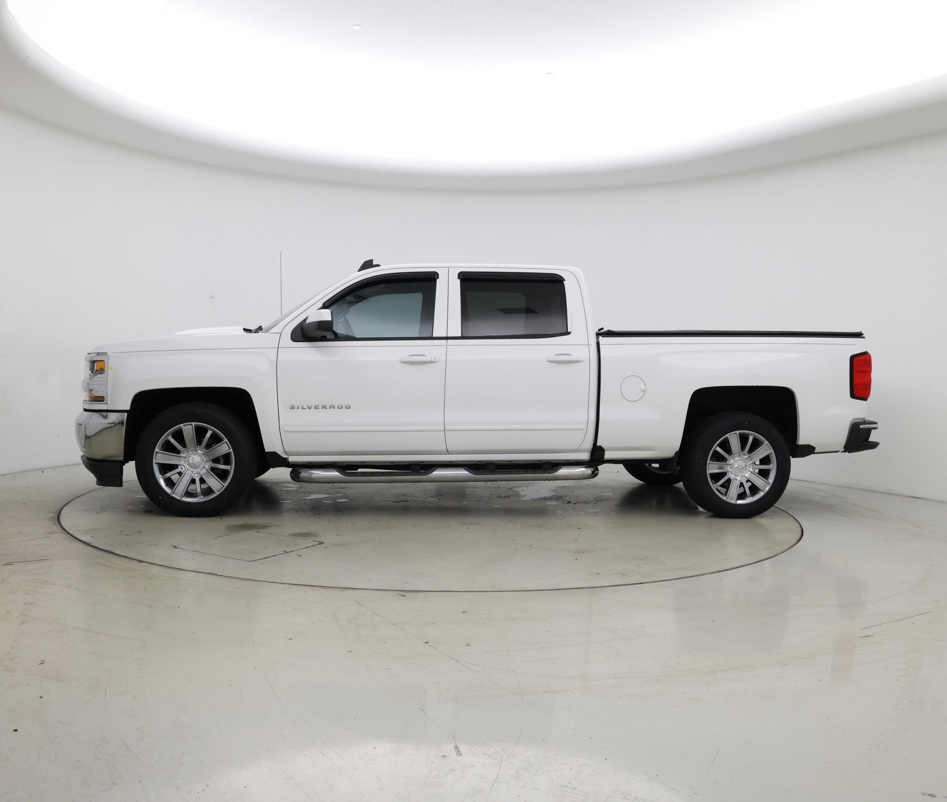 Thumbnail: 2017 Chevrolet Silverado 1500 - 3