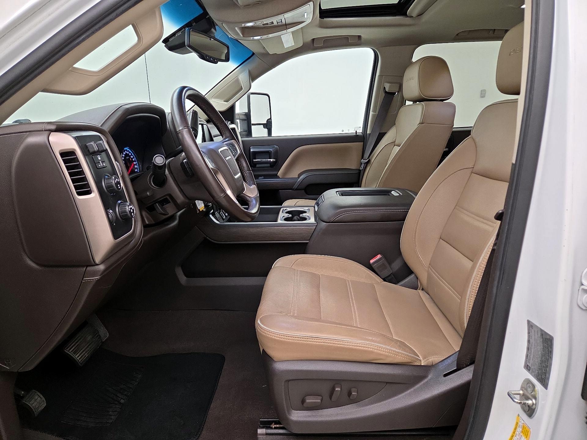 Thumbnail: 2019 GMC Sierra 3500 - 11