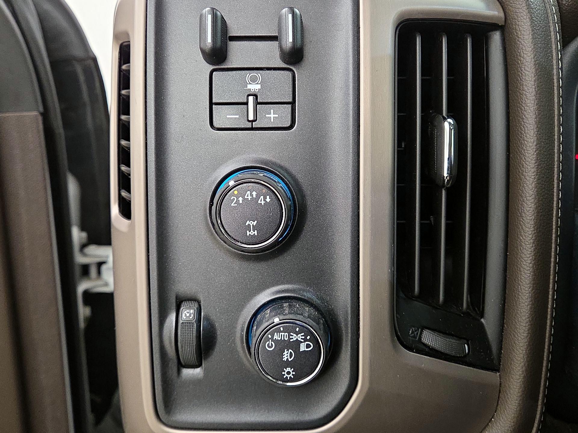 Thumbnail: 2019 GMC Sierra 3500 - 13