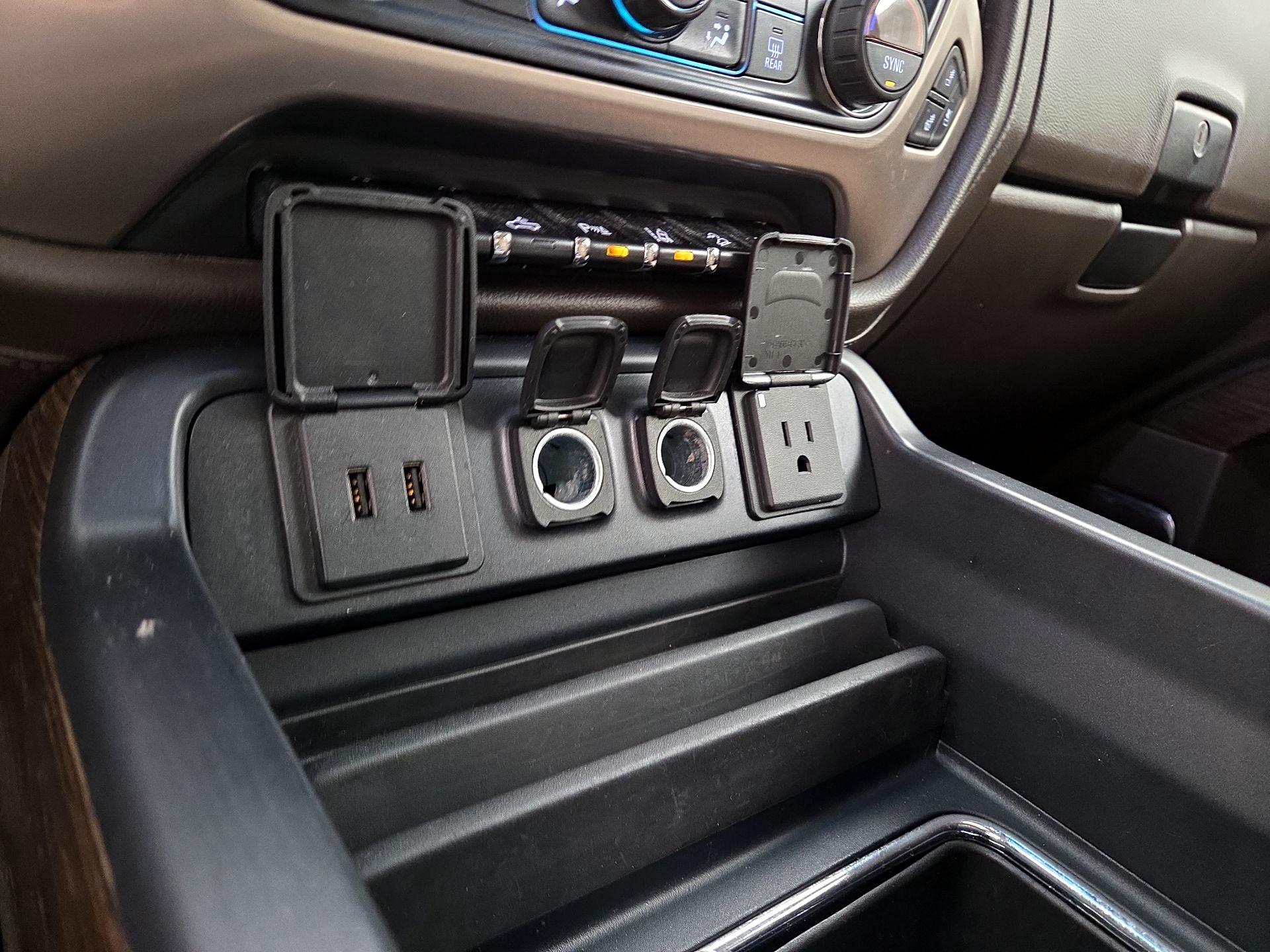 Thumbnail: 2019 GMC Sierra 3500 - 19