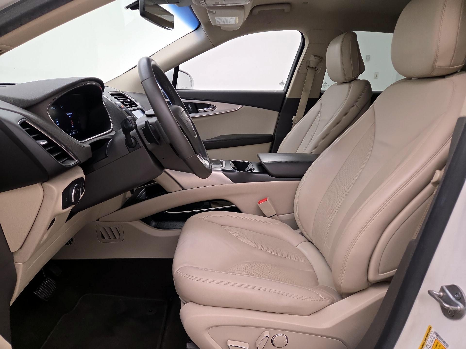 Thumbnail: 2020 Lincoln Nautilus - 11