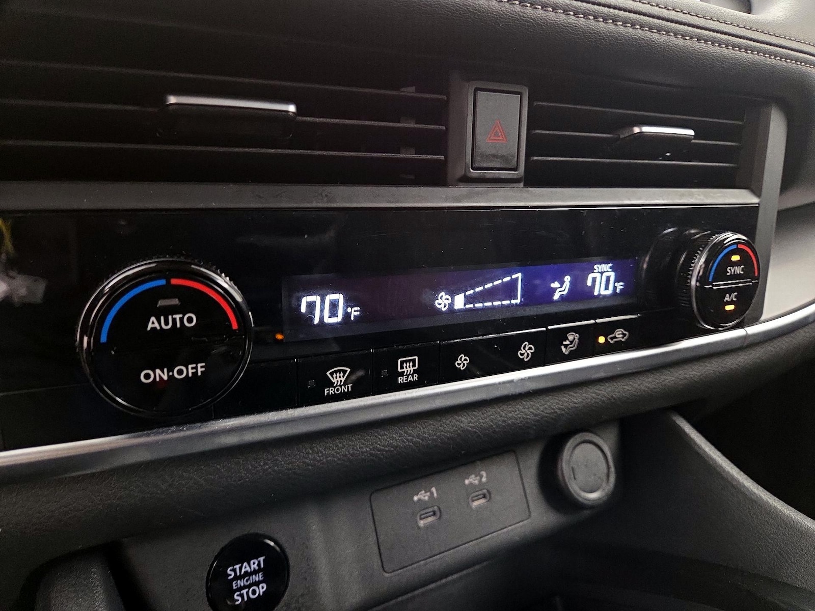 2025 Nissan Rogue SV - Photo 17