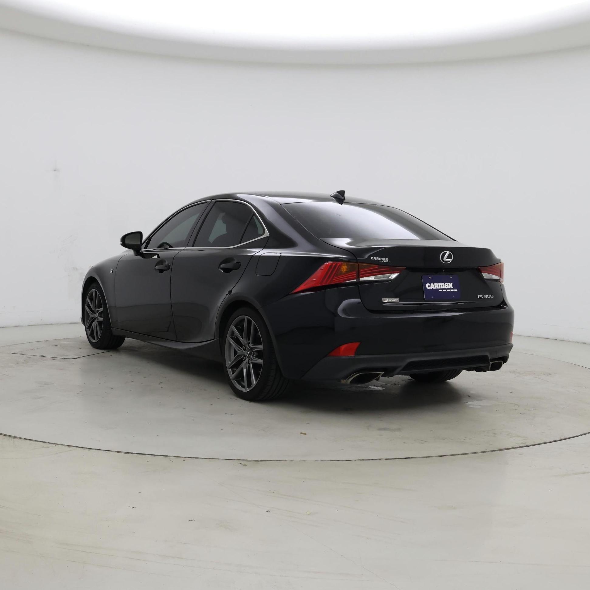Thumbnail: 2019 Lexus IS - 2