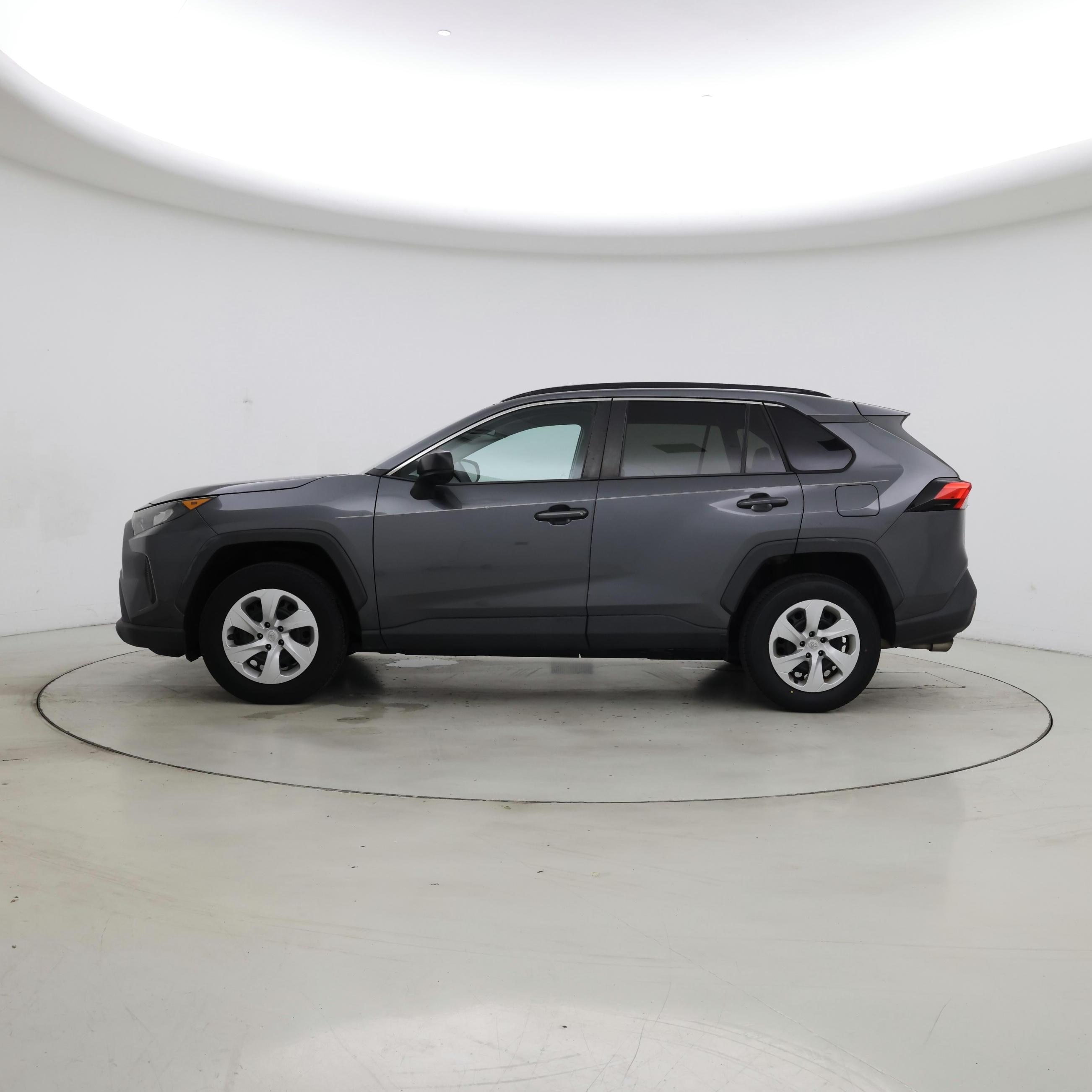 Thumbnail: 2020 Toyota RAV4 - 3