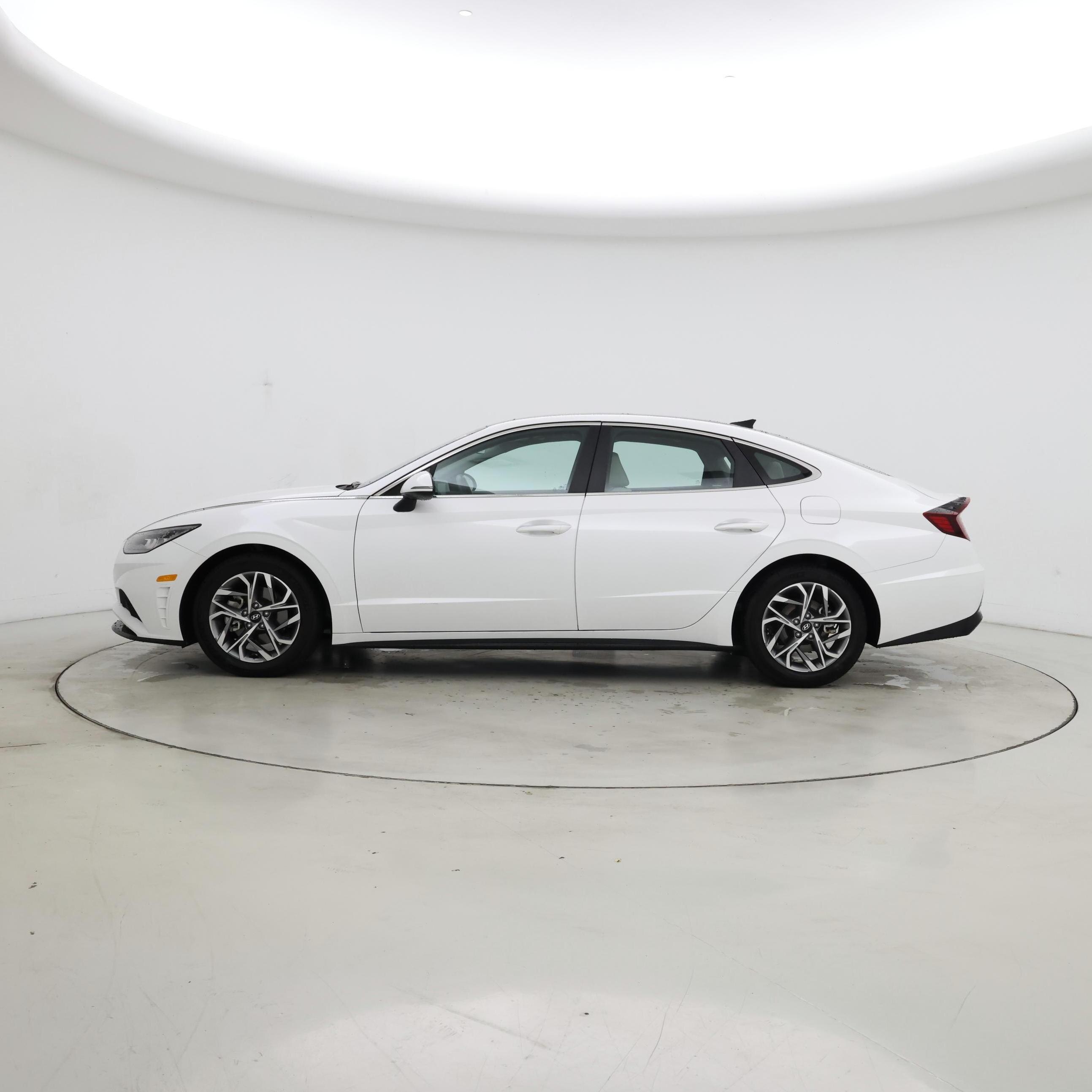 Thumbnail: 2022 Hyundai Sonata - 3