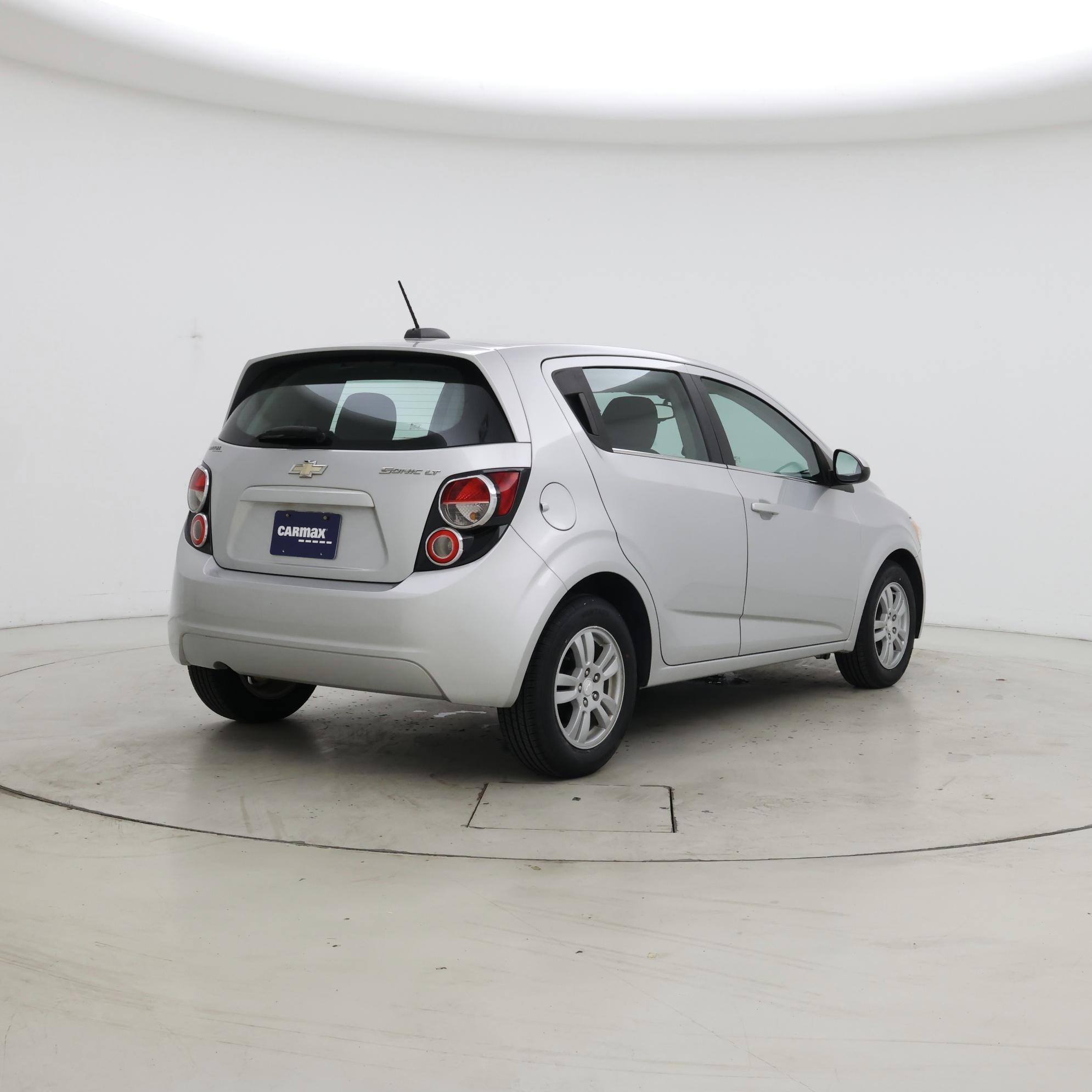 Thumbnail: 2015 Chevrolet Sonic - 8