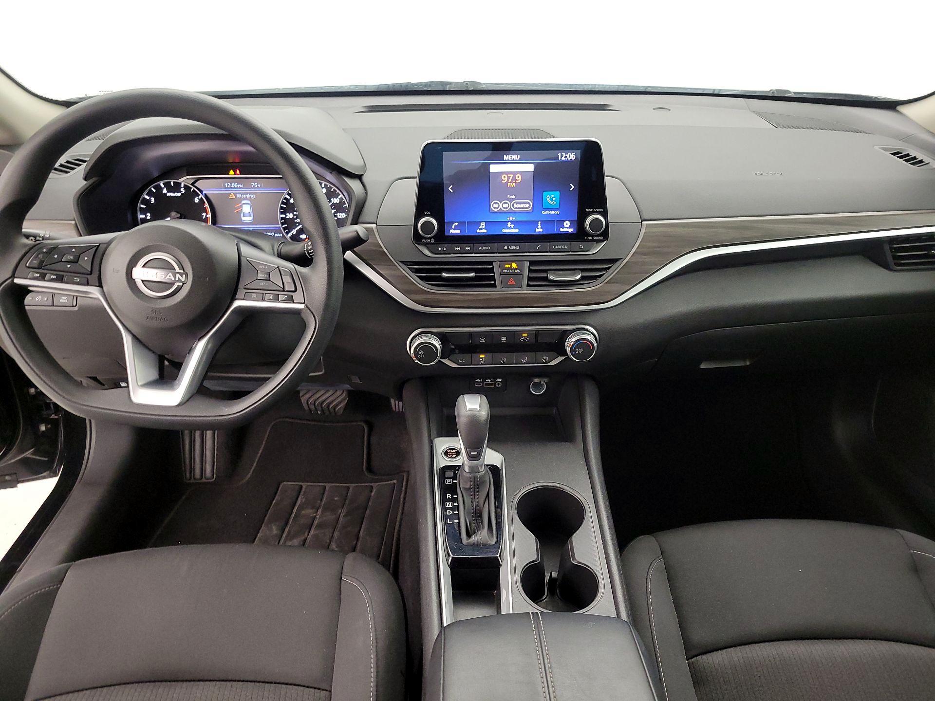 Thumbnail: 2025 Nissan Altima - 9