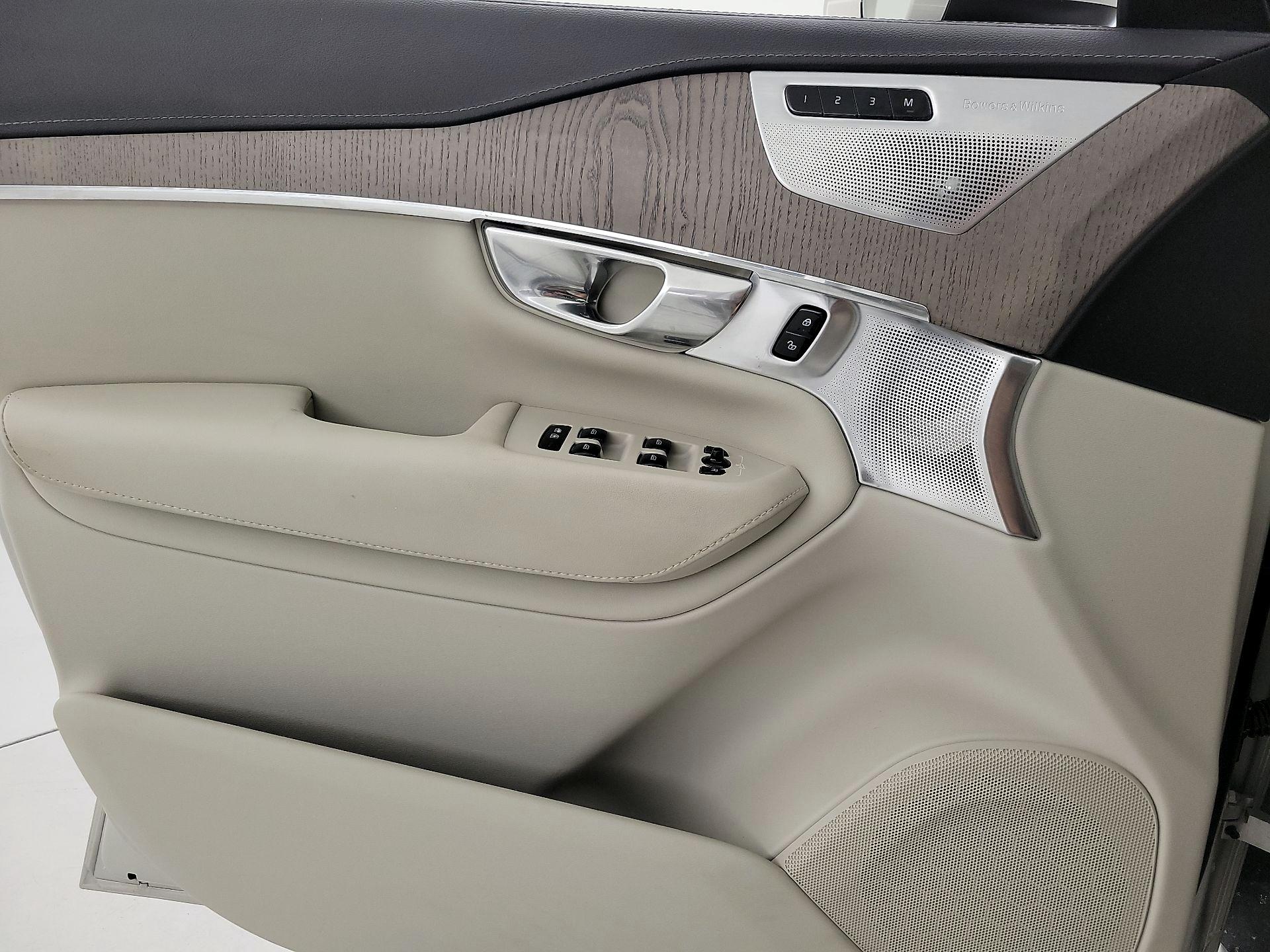 Thumbnail: 2021 Volvo XC90 - 12