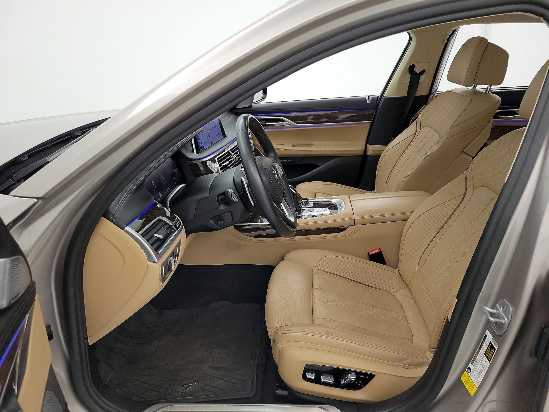 Thumbnail: 2021 BMW 7 Series - 11