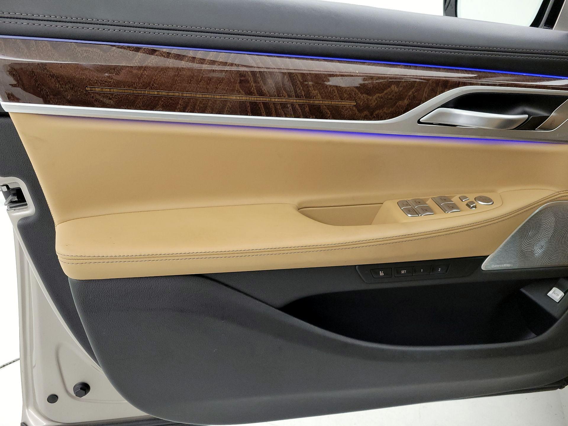 Thumbnail: 2021 BMW 7 Series - 12