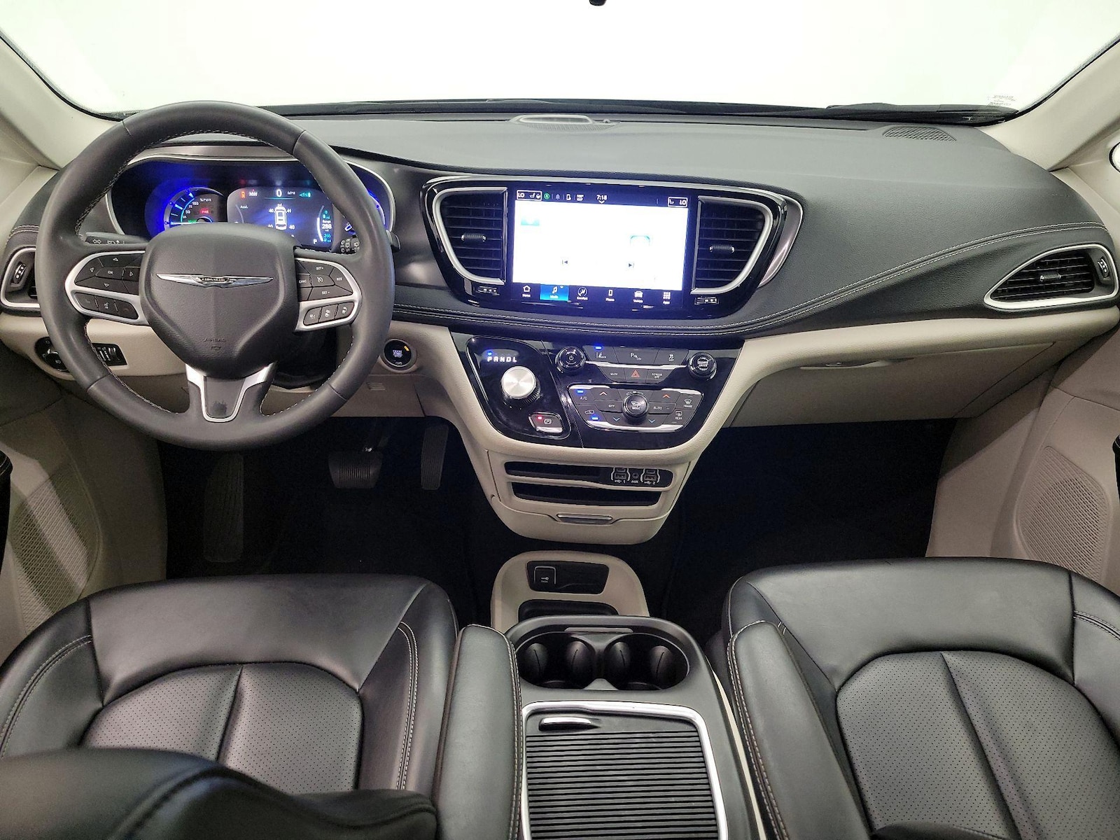 2023 Chrysler Pacifica Hybrid Touring L - Photo 10