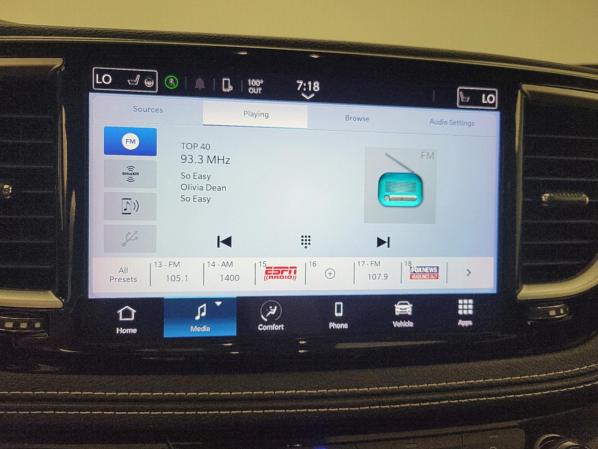 Thumbnail: 2023 Chrysler Pacifica - 15