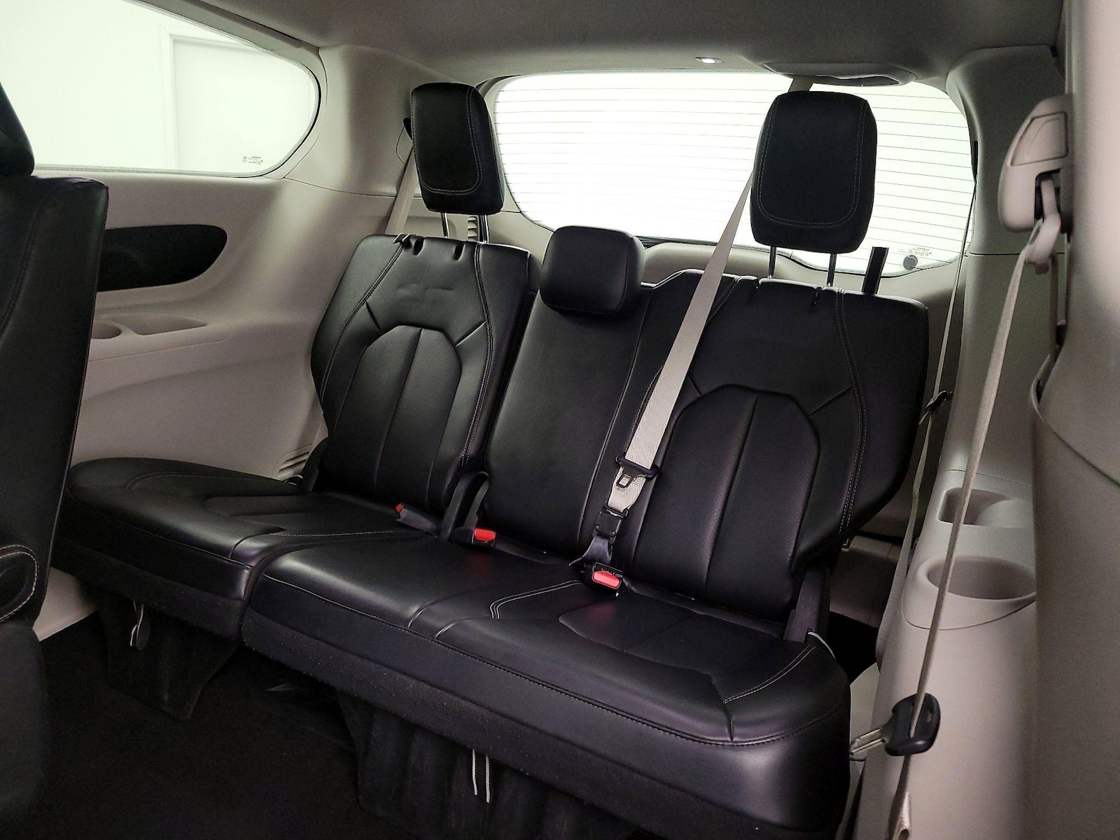 2023 Chrysler Pacifica Hybrid Touring L - Photo 21