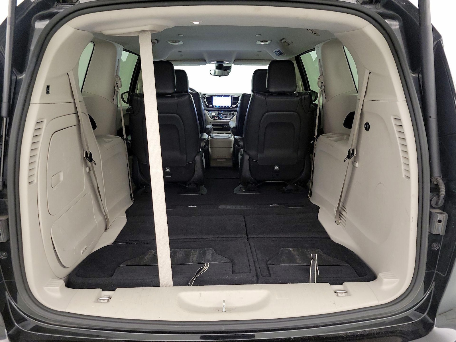 2023 Chrysler Pacifica Hybrid Touring L - Photo 23