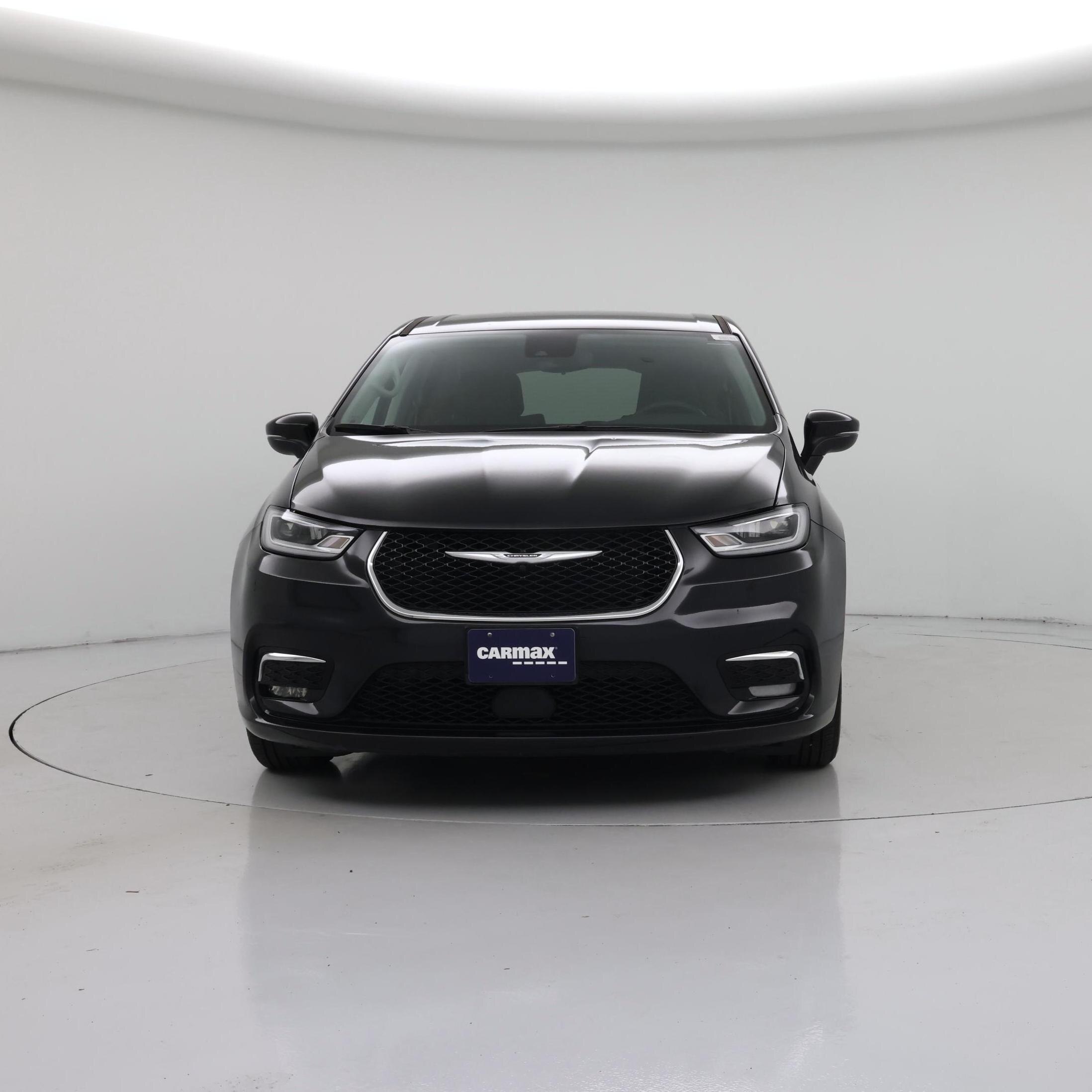Thumbnail: 2023 Chrysler Pacifica - 5