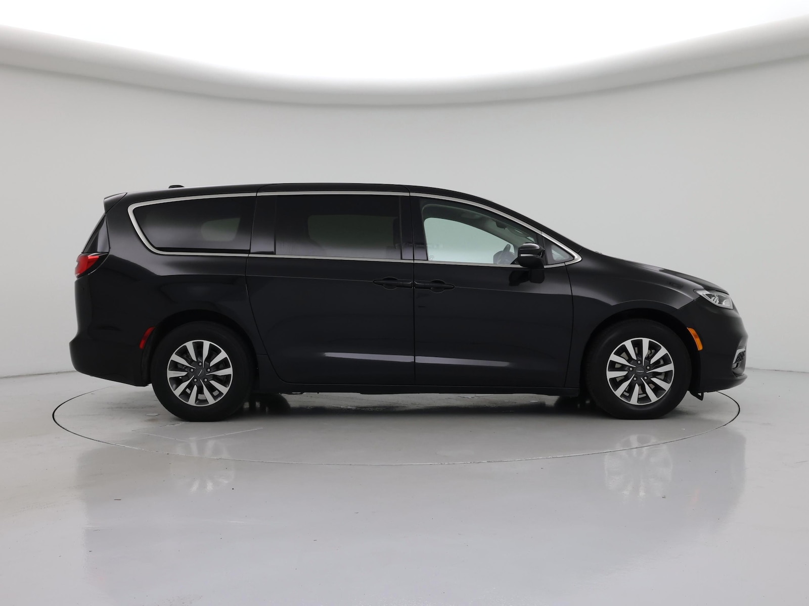 2023 Chrysler Pacifica Hybrid Touring L - Photo 8